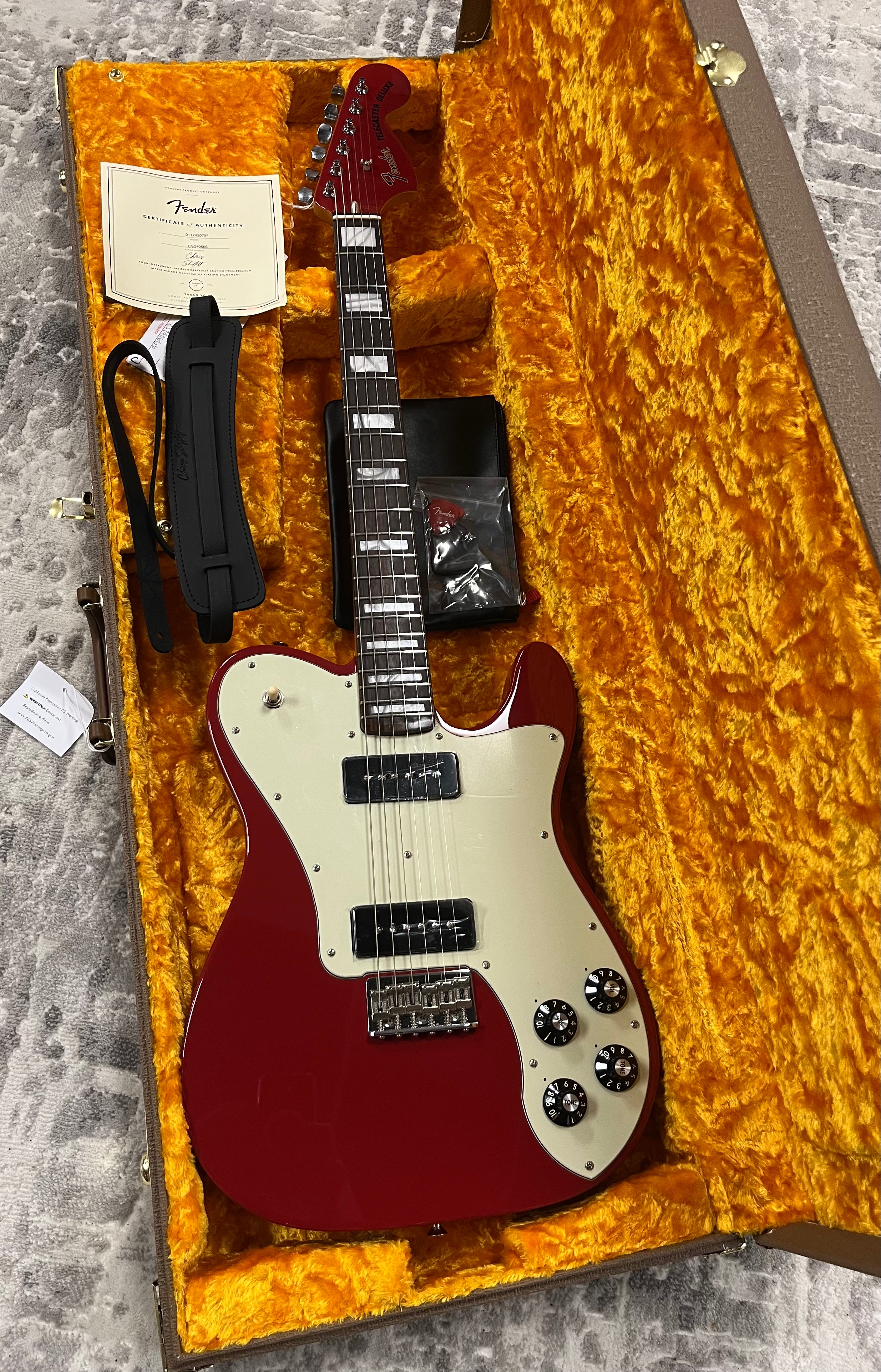 Fender USA Chris Shiflett Cleaver Telecaster Deluxe, Rosewood Fingerboard, Dakota Red 0117450754 SERIAL NUMBER CS240666 - 8.2 LBS
