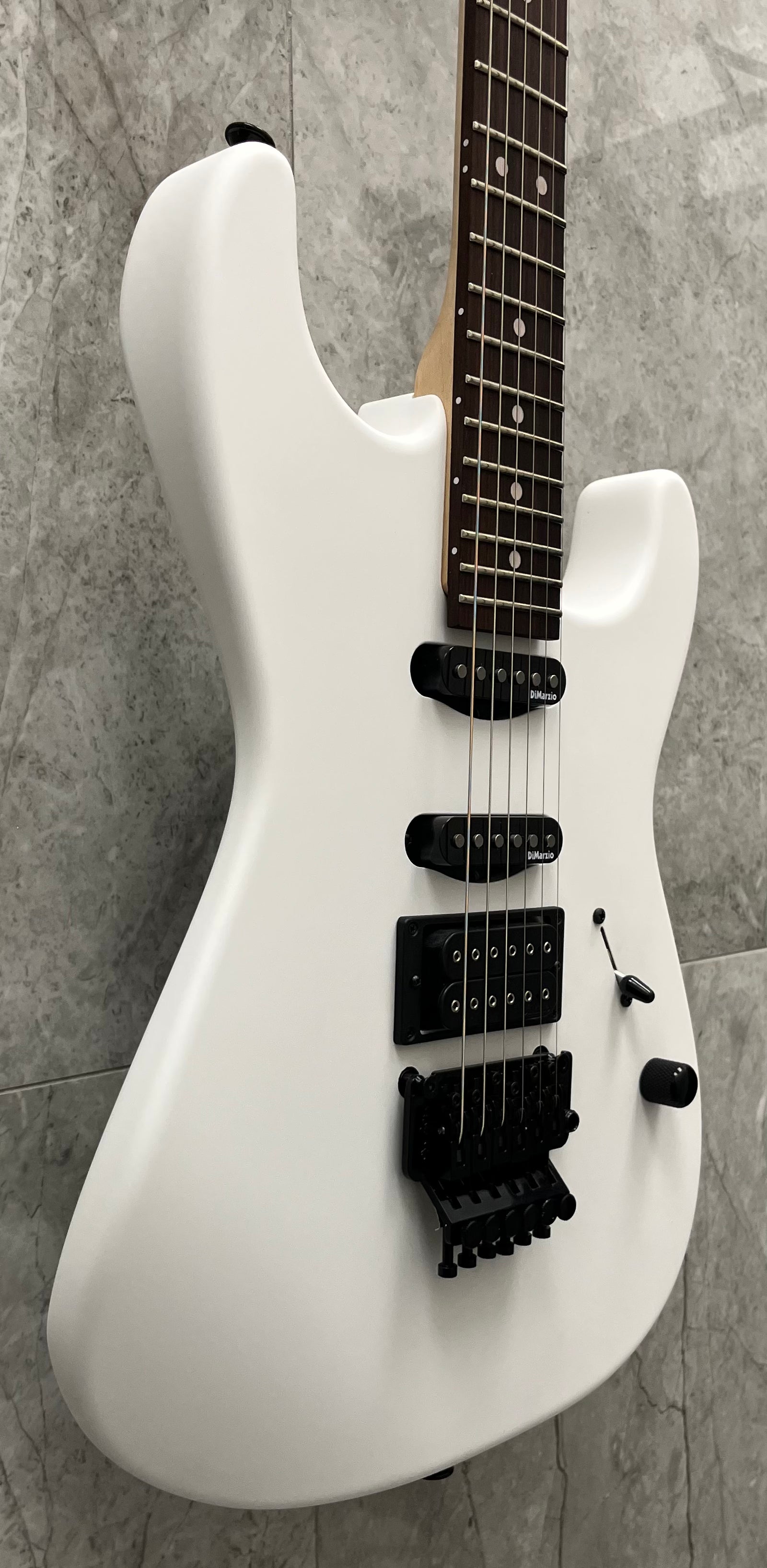 Charvel USA CUSTOM SHOP Custom Select San Dimas SD1 HSS SNOW BLIND SATIN 2835203776 SERIAL NUMBER 19077 - 8.0 LBS