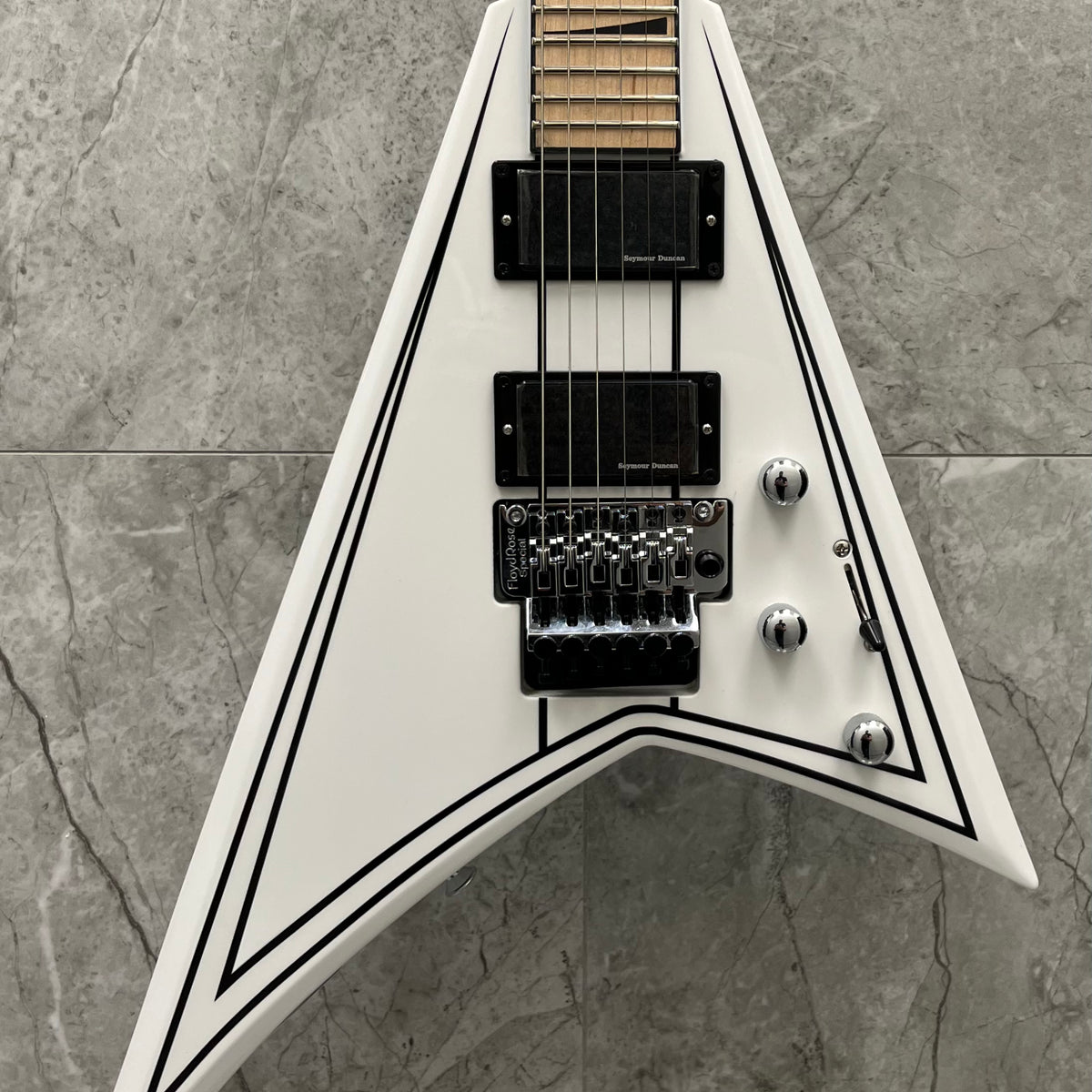 Jackson X Series Rhoads RRX24M Maple Fingerboard Snow White with