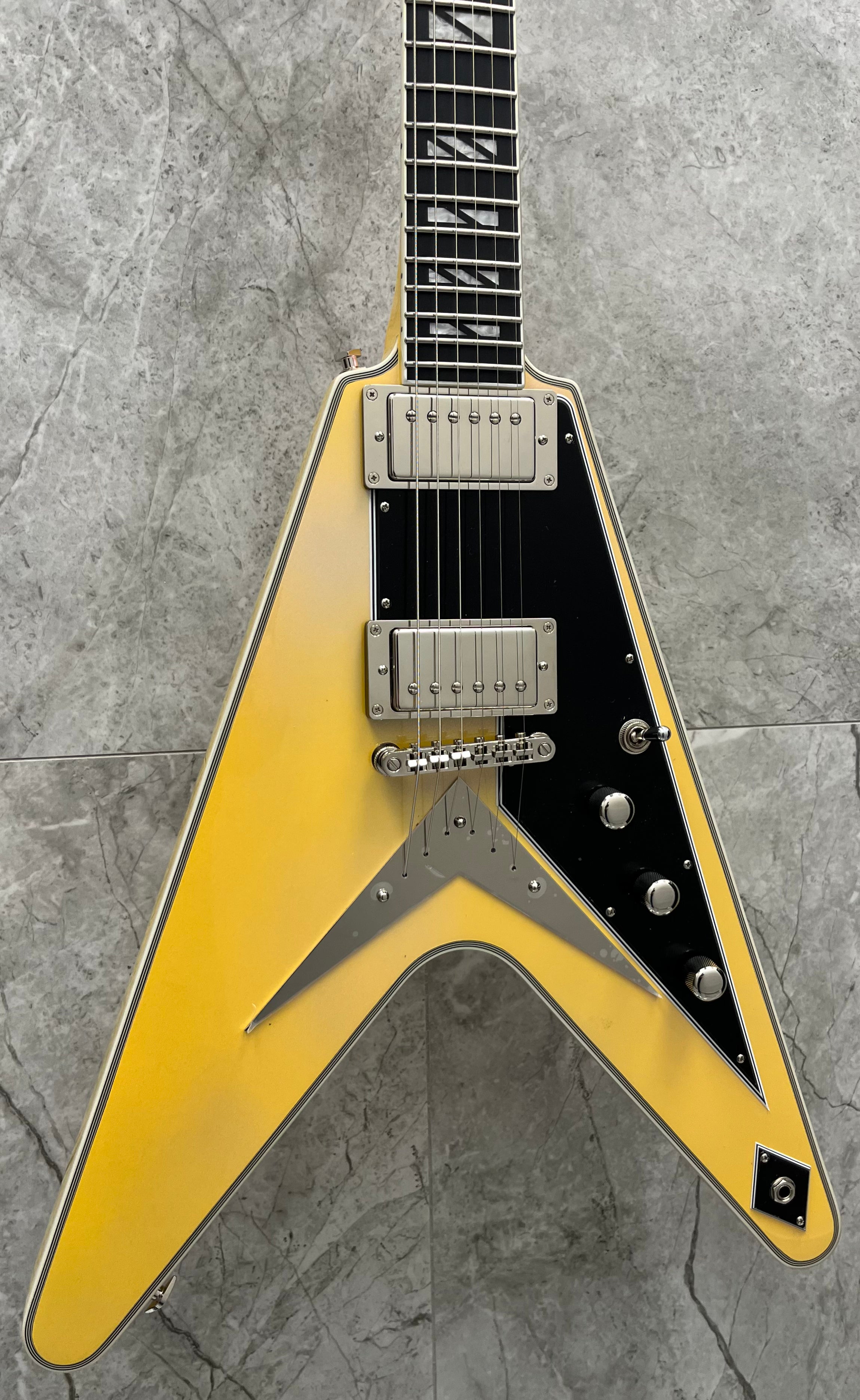 Epiphone Futura Flying V Custom Stainless Steel Frets Solaris Shift W/ GIG BAG EIFFVCSLSNH SERIAL NUMBER 25111526099 - 7 LBS 10 OZ