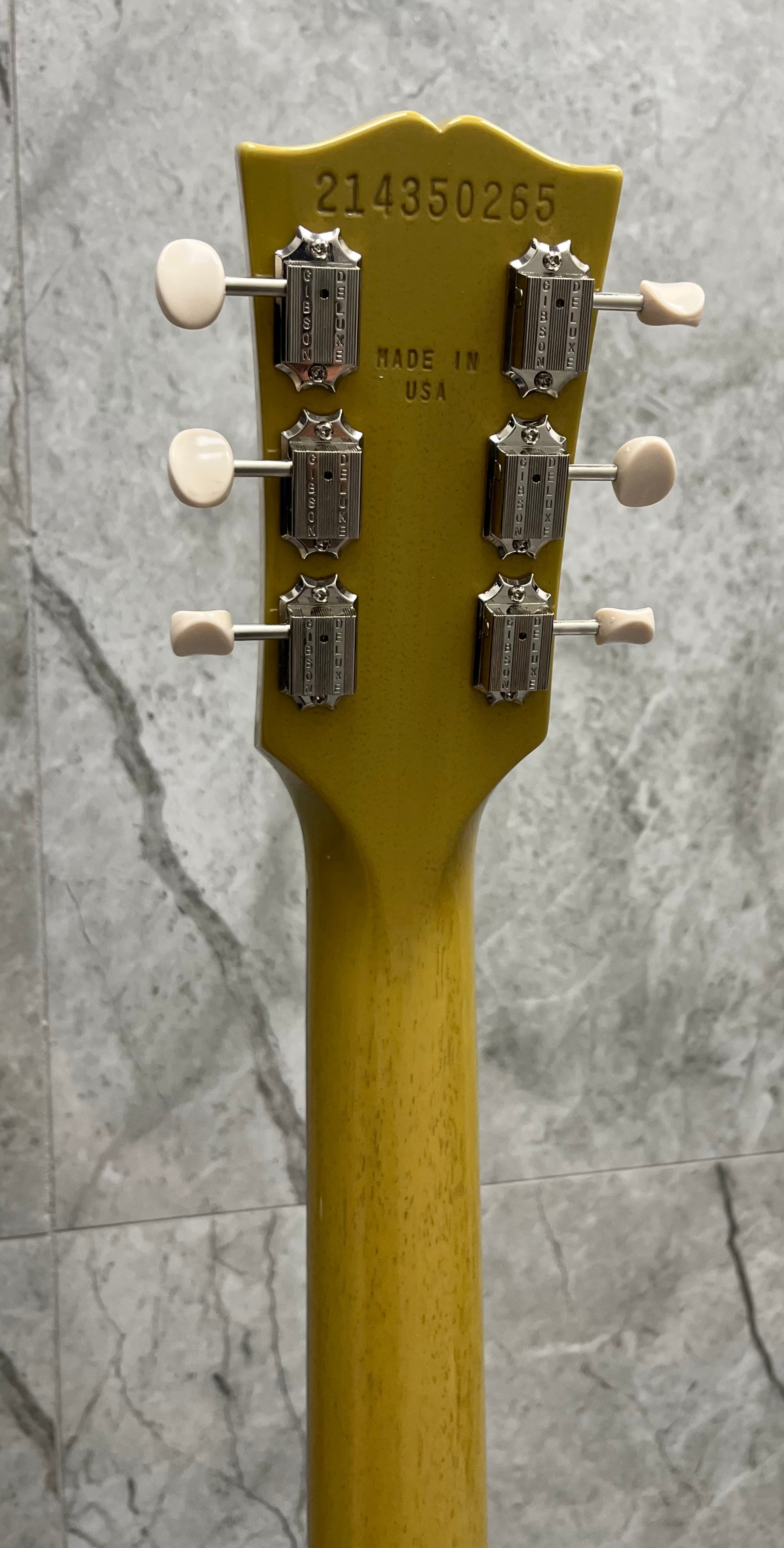 Gibson USA Les Paul Junior Double Cut Electric Guitar with Hardshell Case - TV Yellow LPJD00TVNH SERIAL NUMBER 214350265 - 6 LBS 10 OZ