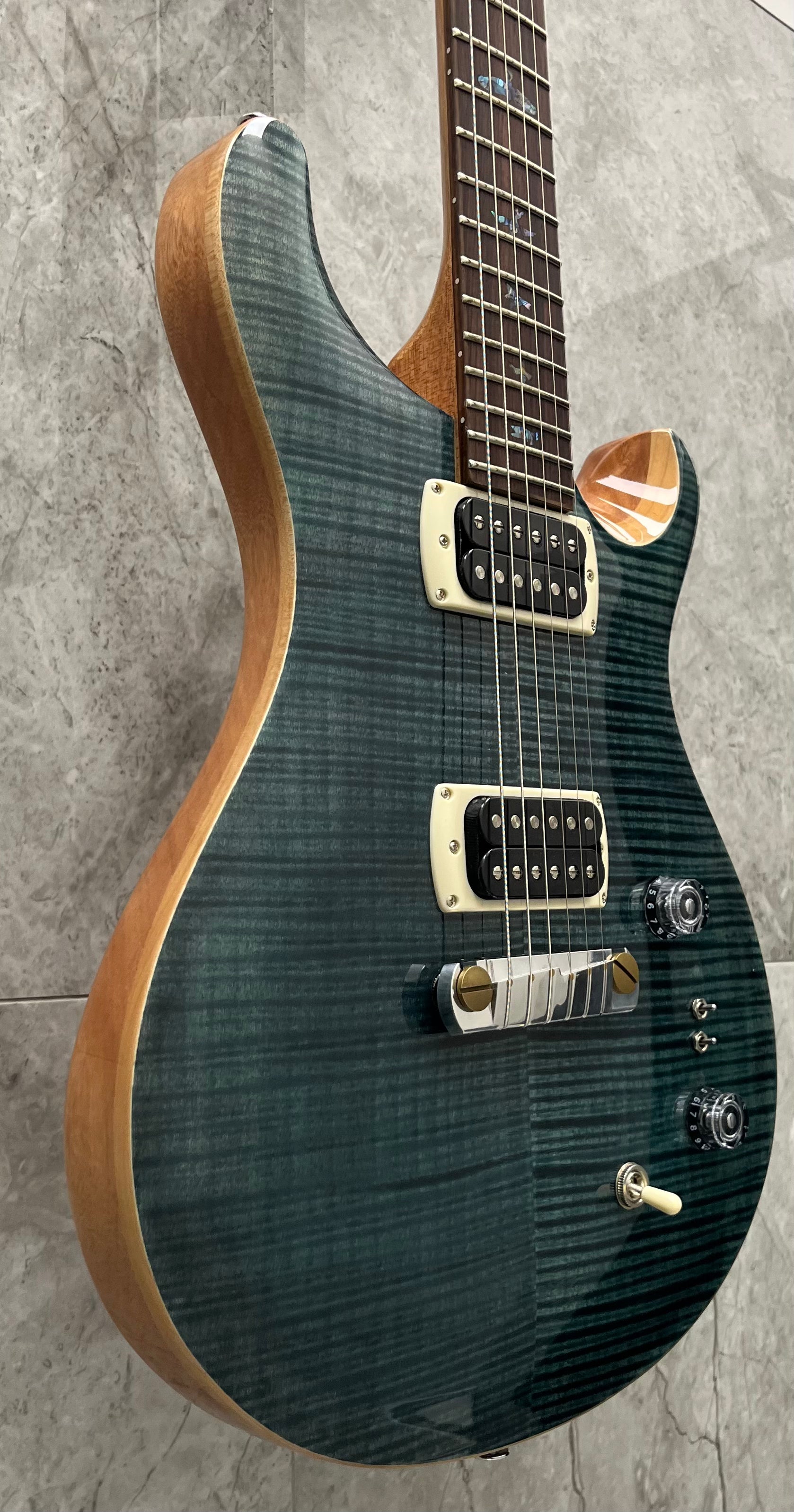 PRS Guitars SE Paul's Guitar with Gig Bag - Slate Blue 115983::SB SERIAL NUMBER CTIH040354 - 7 LBS 3 OZ