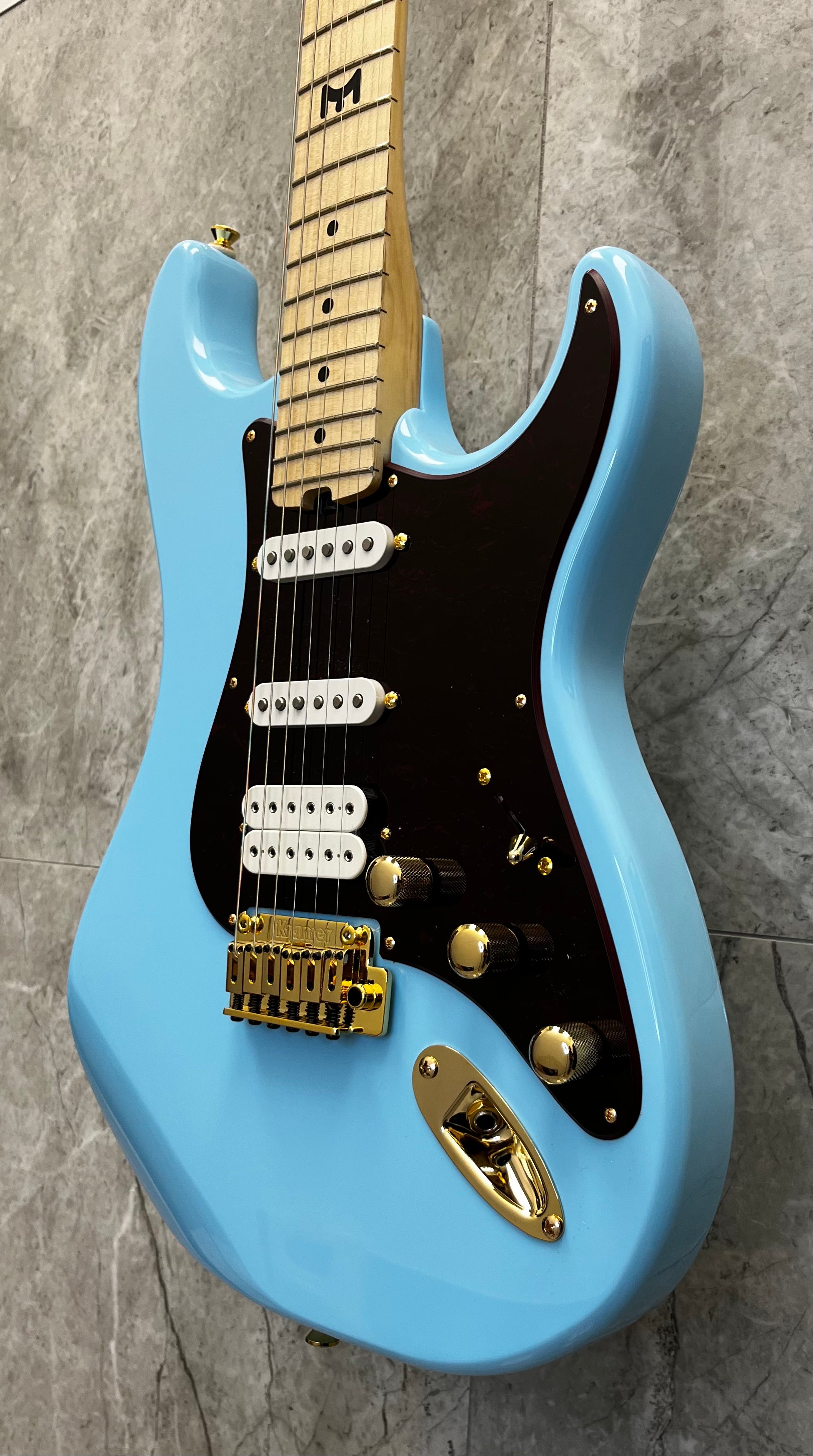 Kramer Malina Moye Pacer Deluxe KPDMMSBGH W/ GIG BAG SERIAL NUMBER 26021520633 - 7 LBS 10 OZ