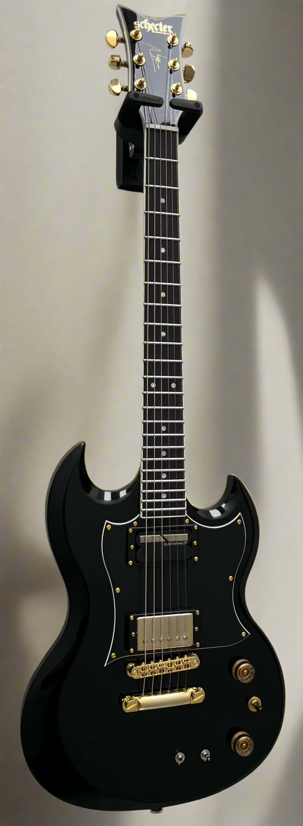 Schecter Zacky Vengeance Signature Guitar H6Llyw66D-S w/ Sustainiac Pickup Gloss Black 545-SHC SERIAL NUMBER W24091880 - 7.6 LBS