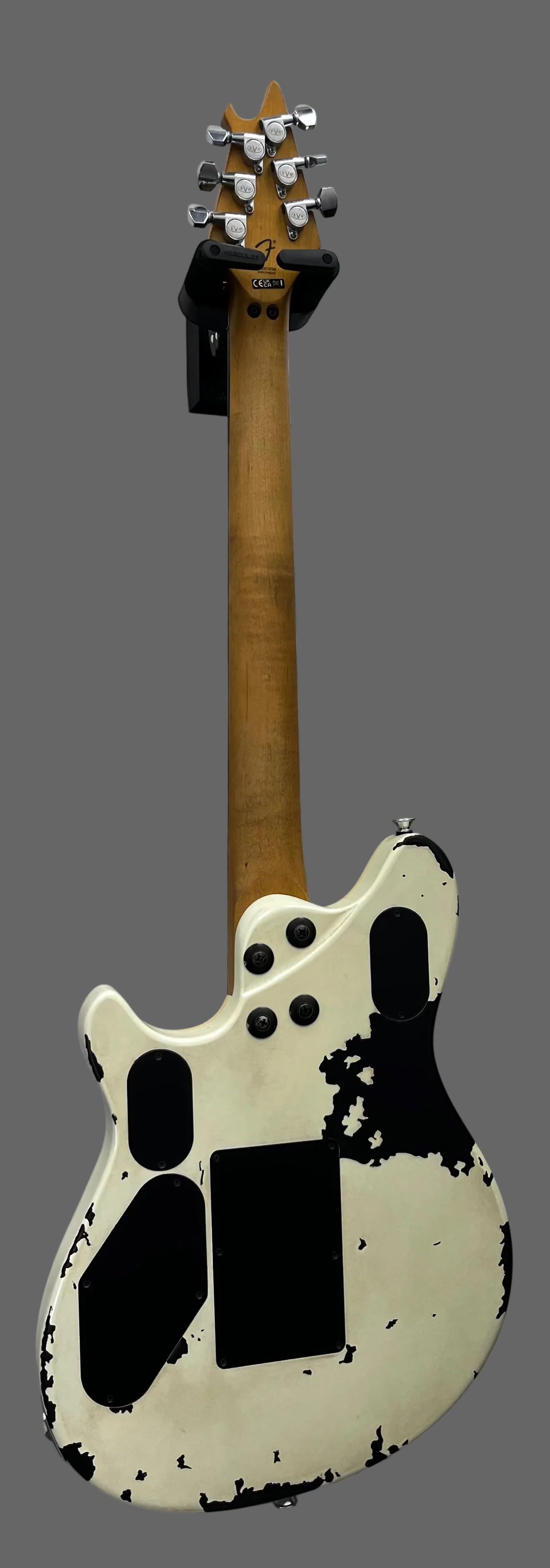 EVH Limited Edition 2015 Tour Relic Wolfgang Special Striped Series, Ebony Fingerboard, Distressed Ivory 5107015300 SERIAL NUMBER WG251470M - 7 LBS 3 OZ