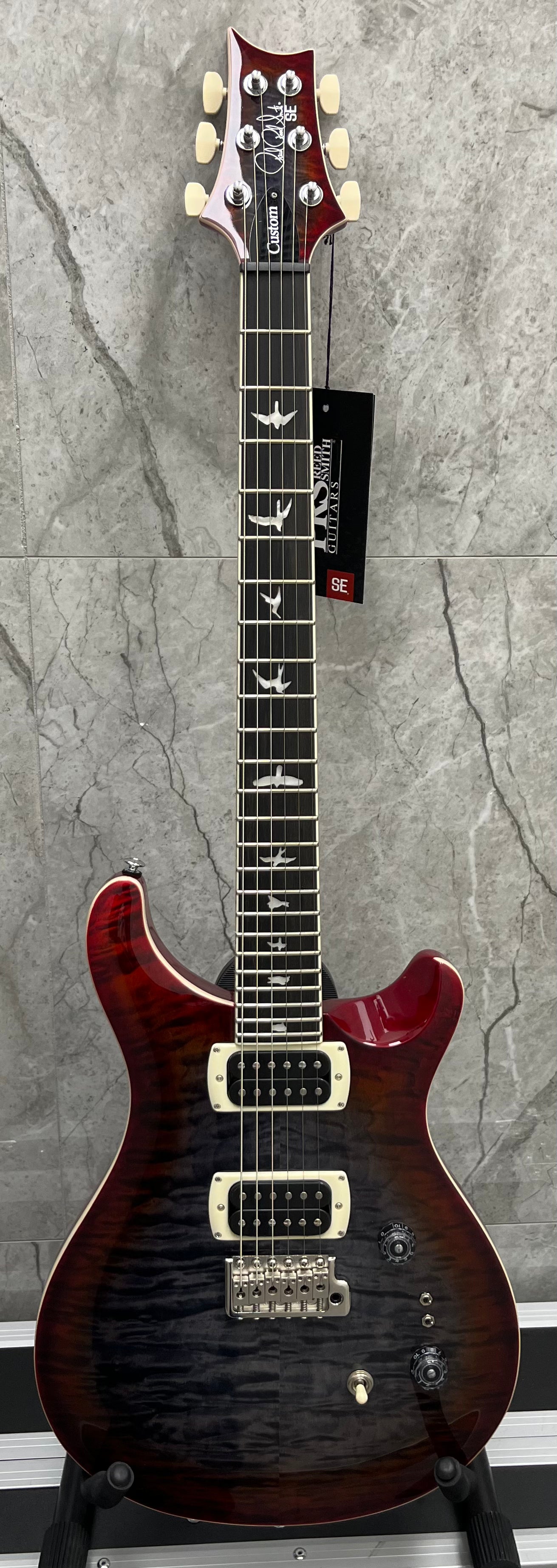 PRS Guitars SE Custom 24-08 Quilt Electric Guitar with Gig Bag - Charcoal Cherry Burst 115995::CG SERIAL NUMBER CTIH066547 - 7 LBS 10 OZ