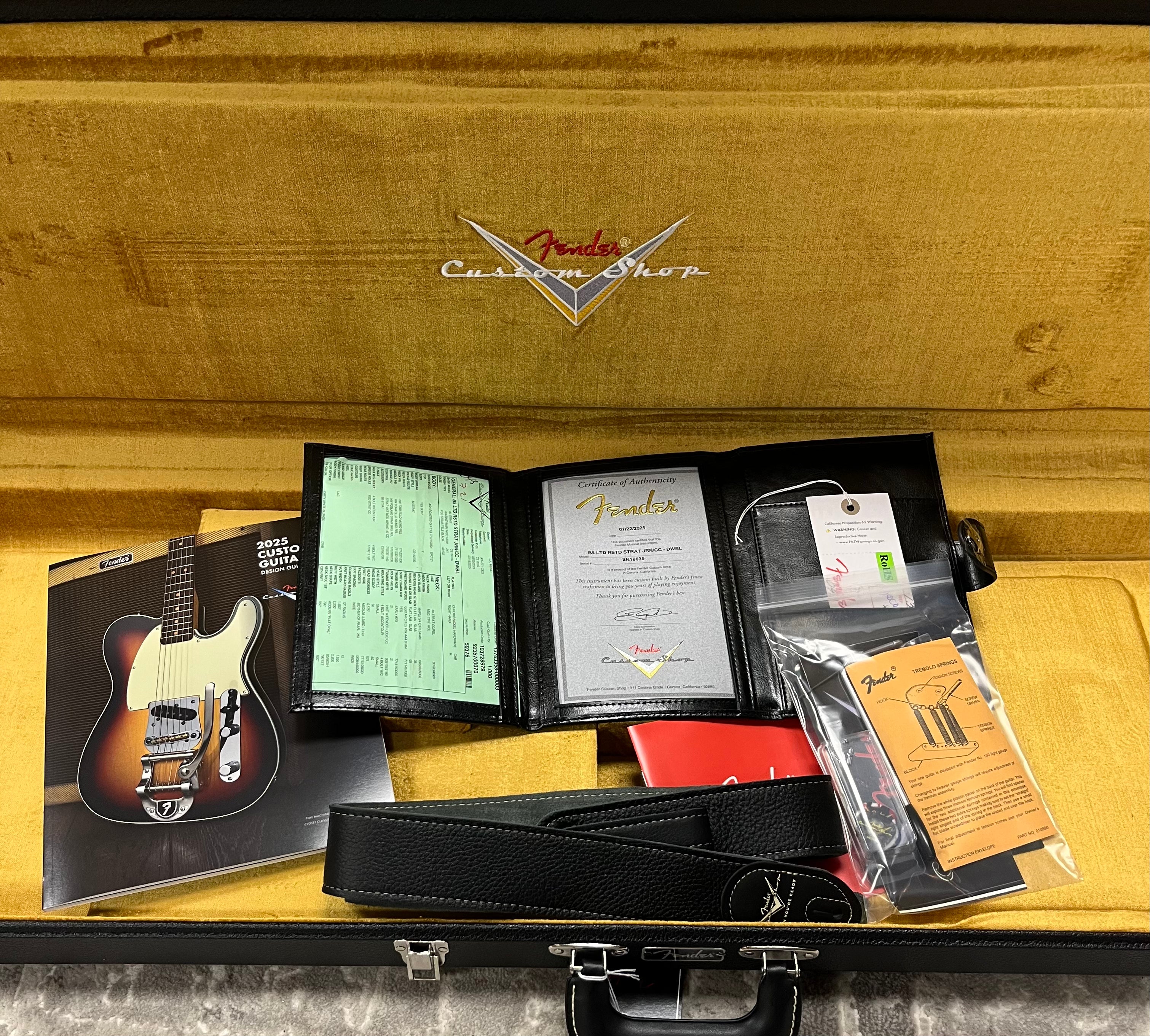 Fender USA Custom Shop Limited Edition Roasted Stratocaster Journeyman Relic with Closet Classic Hardware, Rosewood Fingerboard, Dirty White Blonde 9235700070 SERIAL NUMBER 18639 - 7.0 LBS