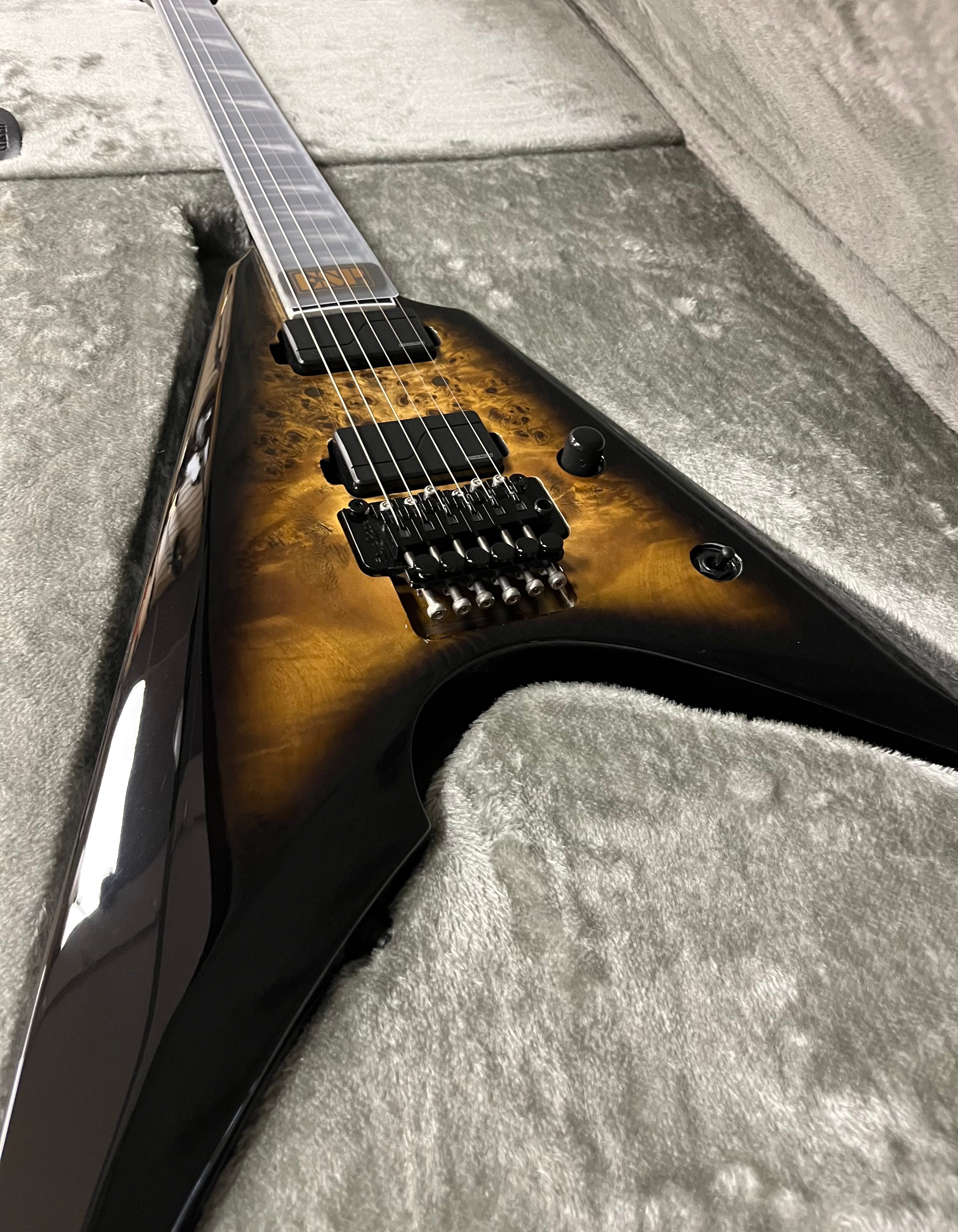 ESP E-II ARROW MADE IN JAPAN Electric Guitar EII Nebula Black Burst EIIARROWBMNBLKB SERIAL NUMBER ES9454223 - 7.8 LBS
