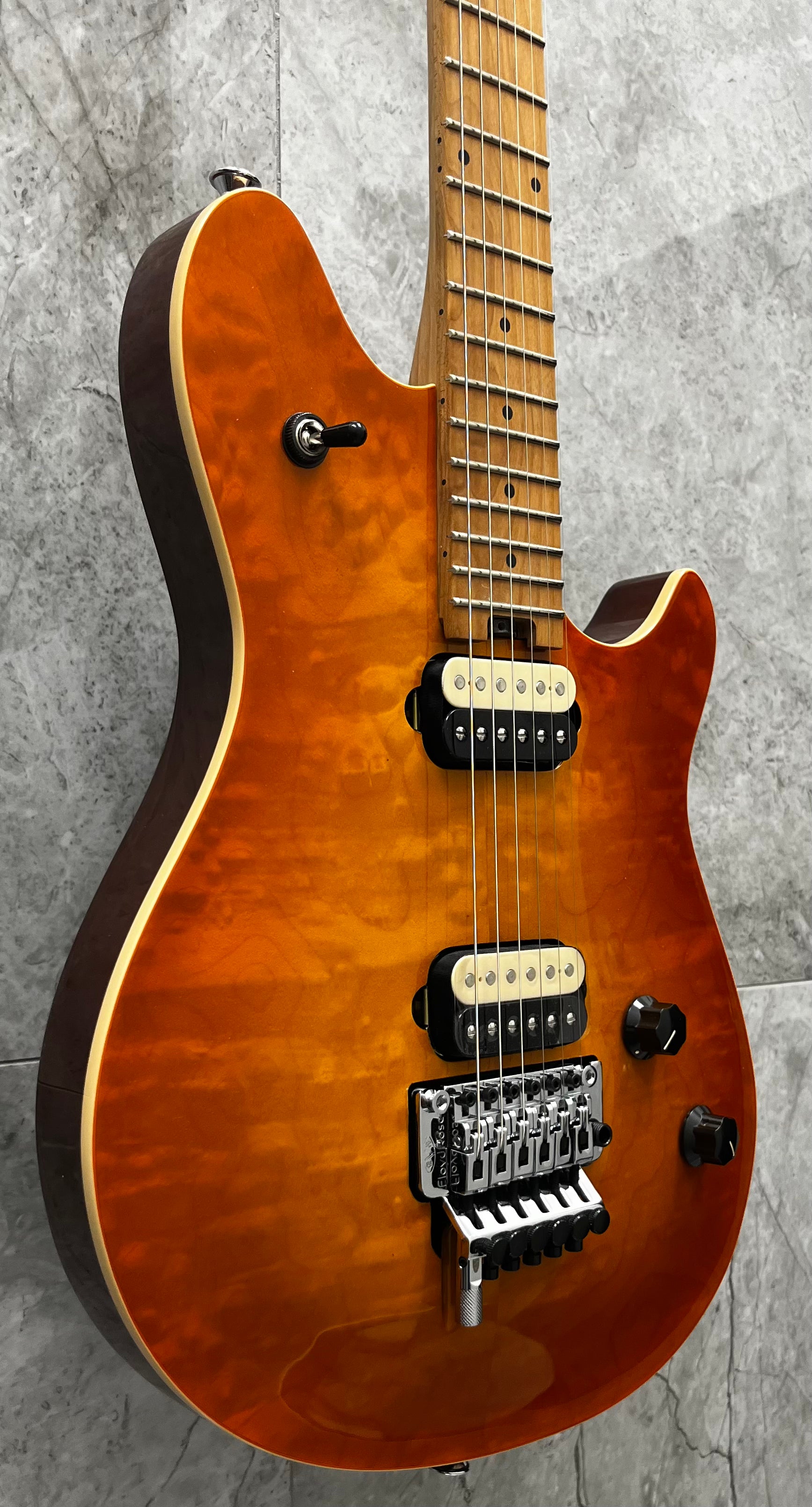 EVH Wolfgang Special QUILTED MAPLE -  Baked Maple Fingerboard Solar 5107701596 SERIAL NUMBER WG22187QM - 8 lbs 5 oz