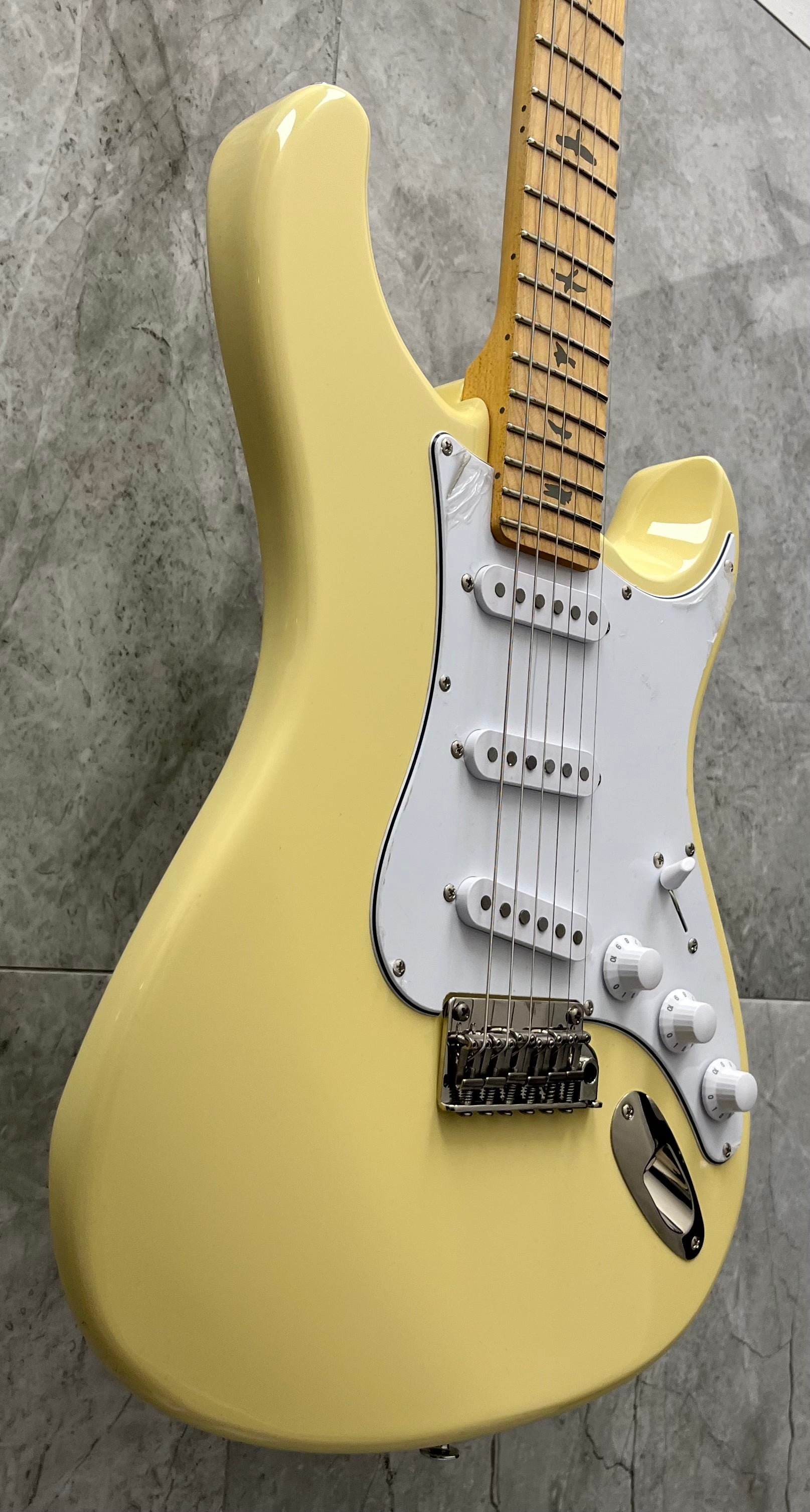 PRS Guitars John Mayer Silver Sky SE Maple Electric Guitar with Gigbag - Moon White 112108::3J SERIAL NUMBER CTIH033671 - 7 LBS 10 OZ