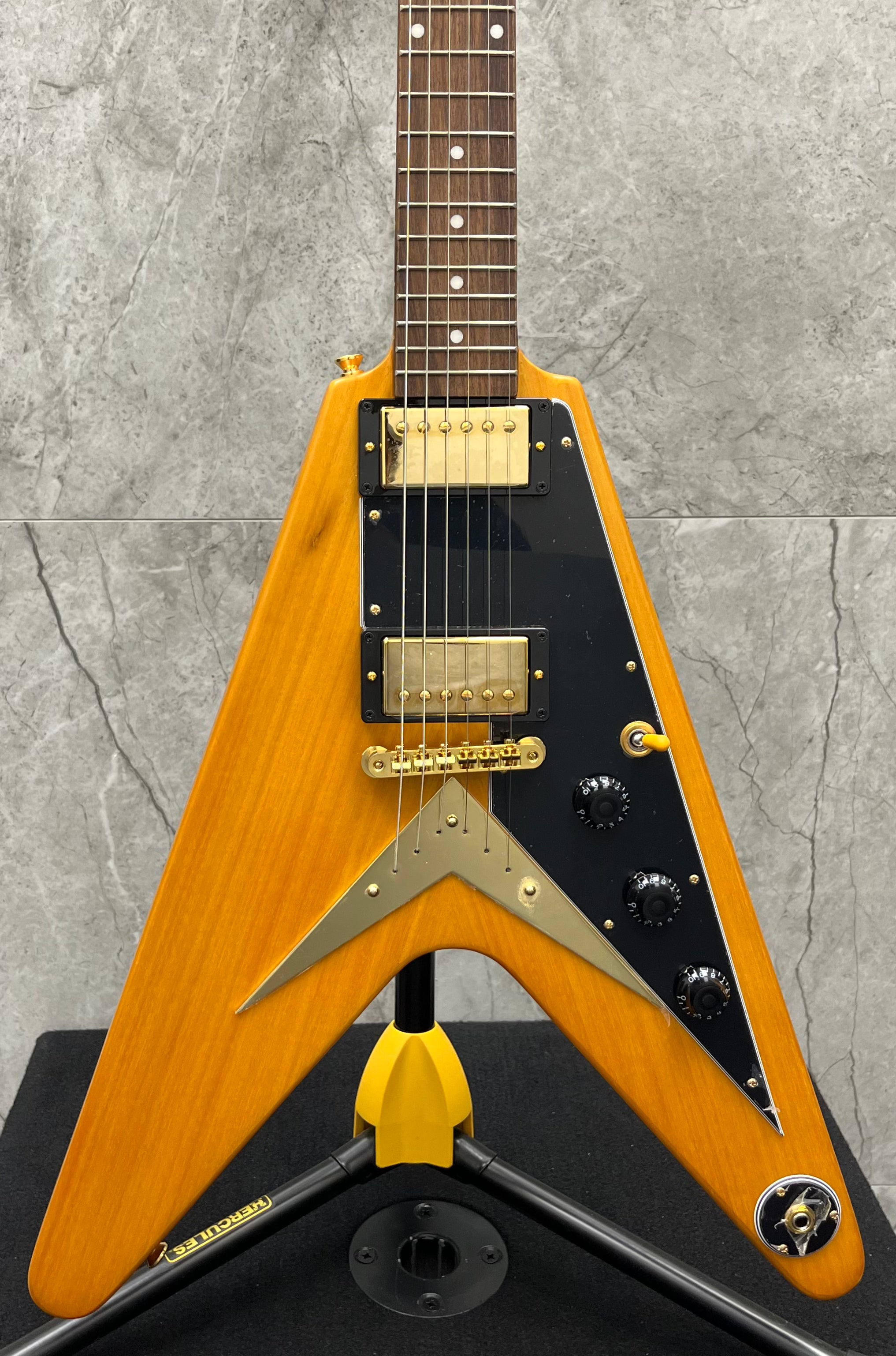 Epiphone Gibson Custom Shop Inspired 1958 Korina Flying V Black Epiphone Gibson Custom Shop Inspired 1958 Korina Flying V Black