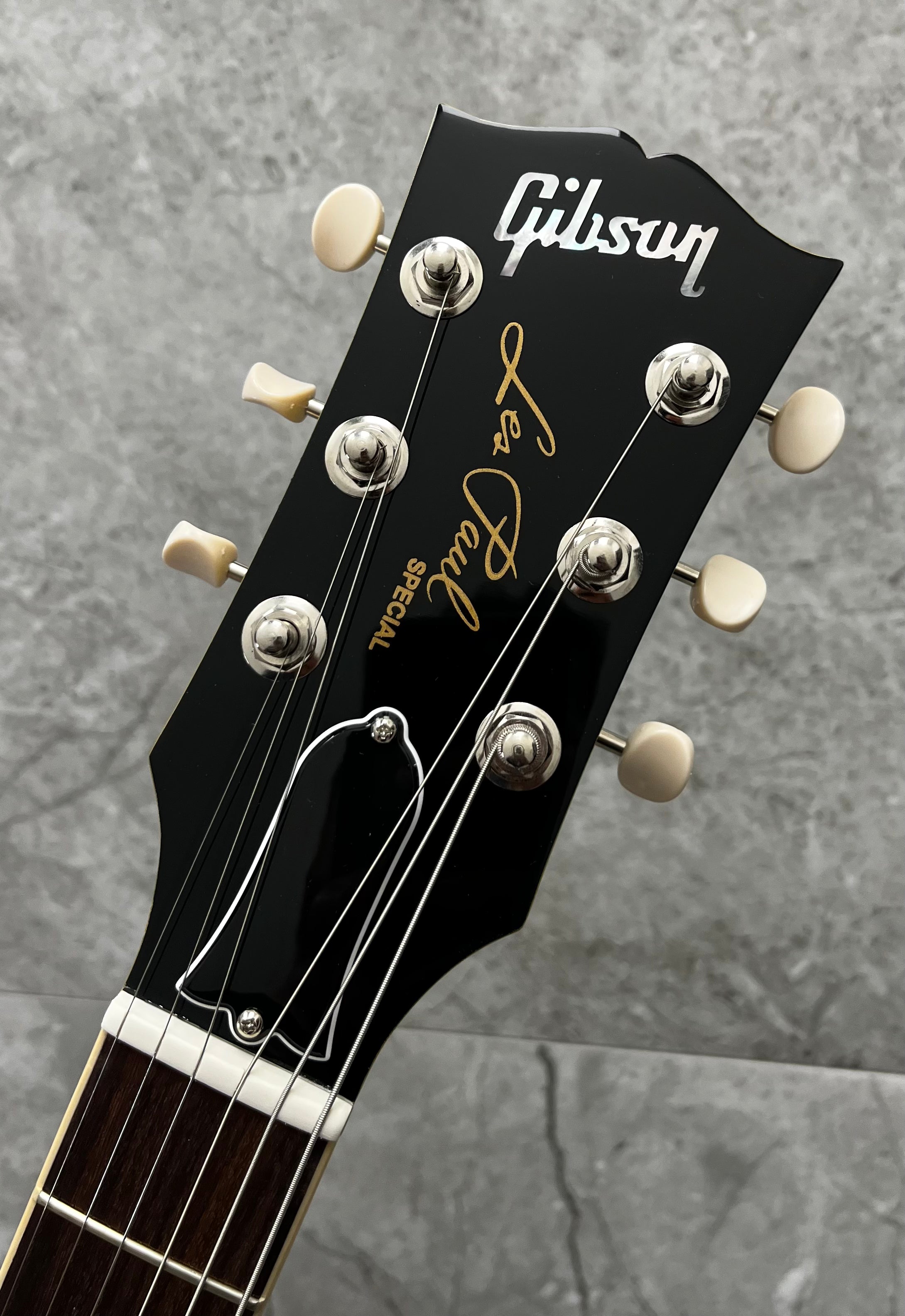 Gibson USA Les Paul Special Left Handed - TV Yellow LPSP00TVNHLH SERIAL NUMBER 230150258 7 lbs 11 oz