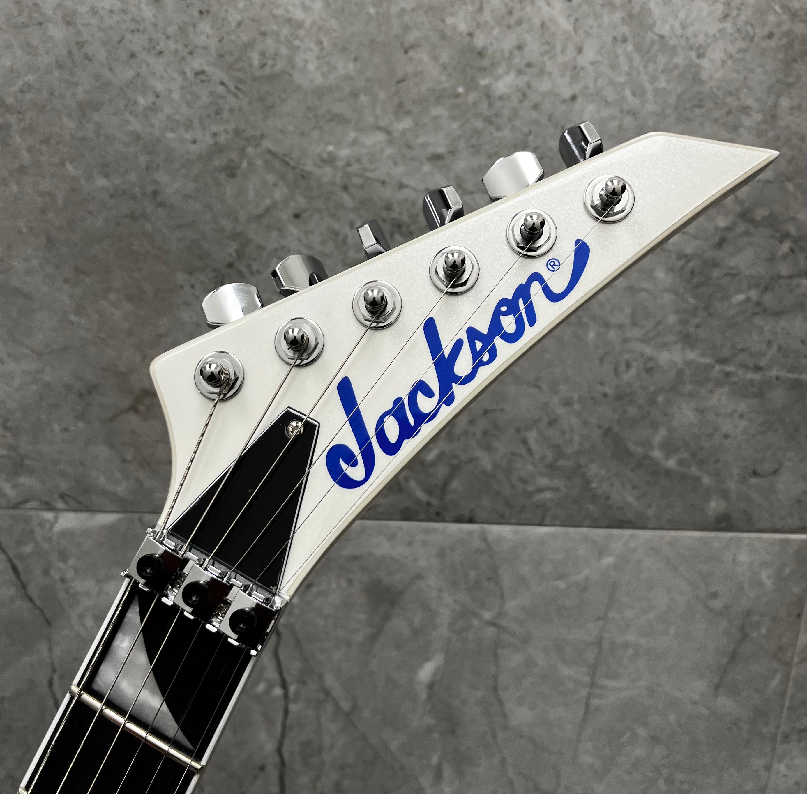 JACKSON Legend Series Limited Edition Signature Scott Ian Rhoads RR22 NOT 291-6698-876 SERIAL NUMBER KWJ2610260 - 7 LBS 7 OZ