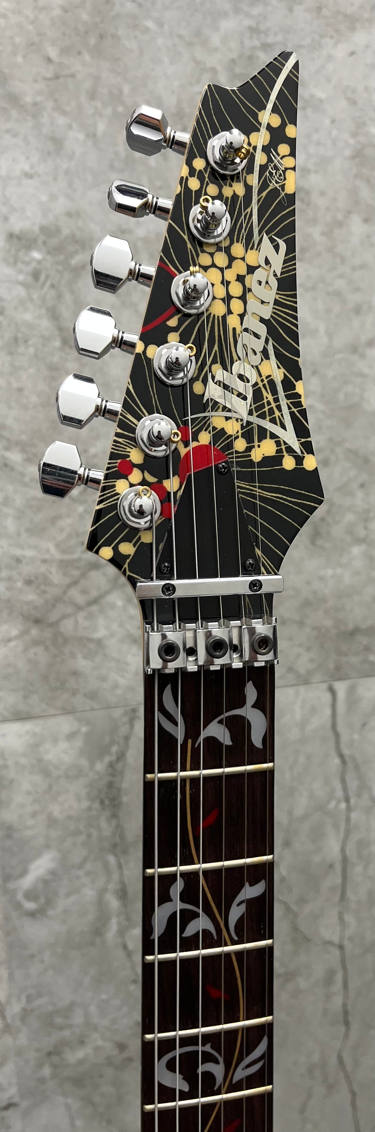 Ibanez MADE IN JAPAN JEM77 FP2 Black Floral Steve Vai Signature Guitar USED MINT CONDITION SERIAL NUMBER F1021923 - 7.2 LBS