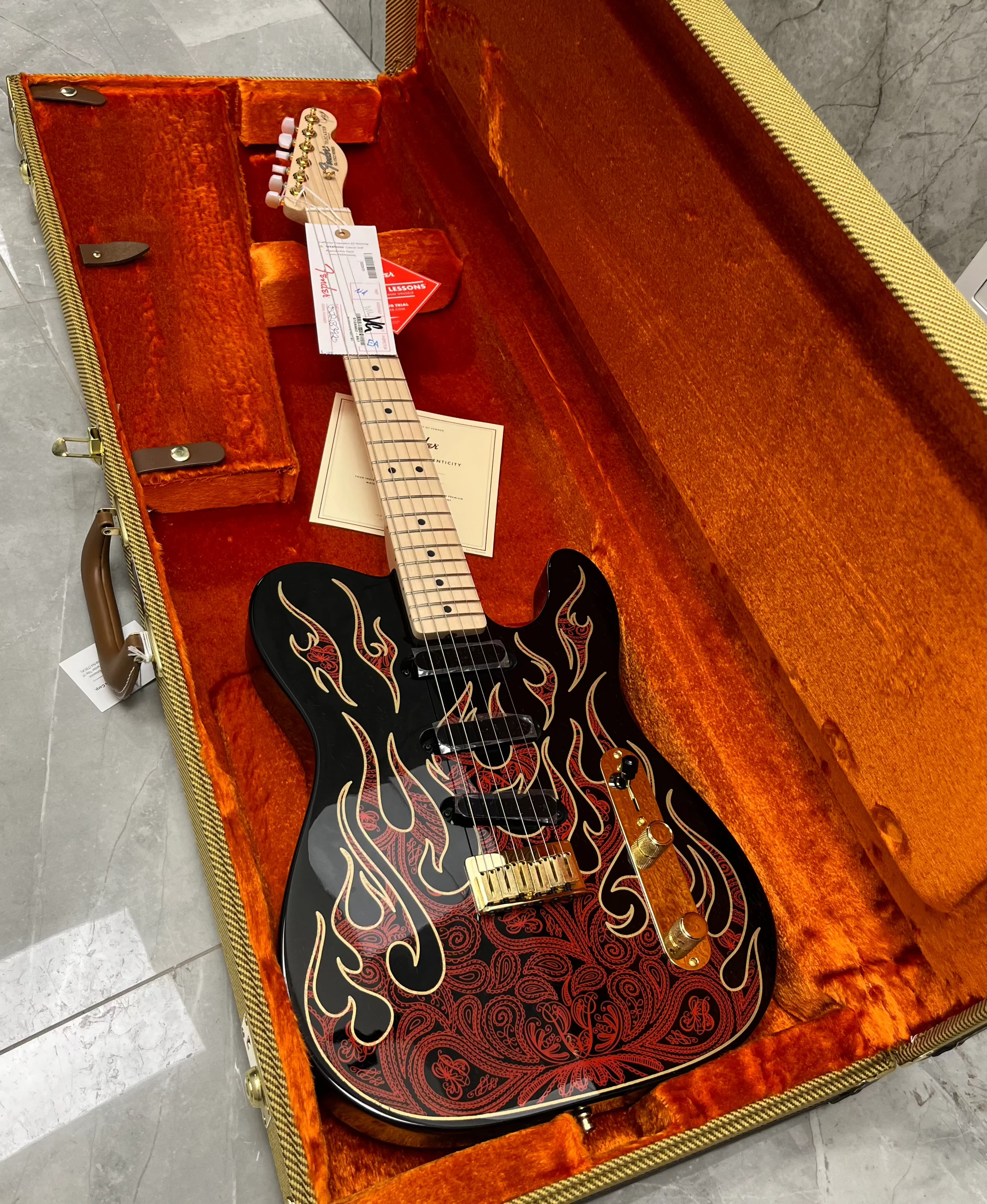 Fender USA James Burton Telecaster, Maple Fingerboard, Red Paisley Fender USA James Burton Telecaster, Maple Fingerboard, Red Paisley