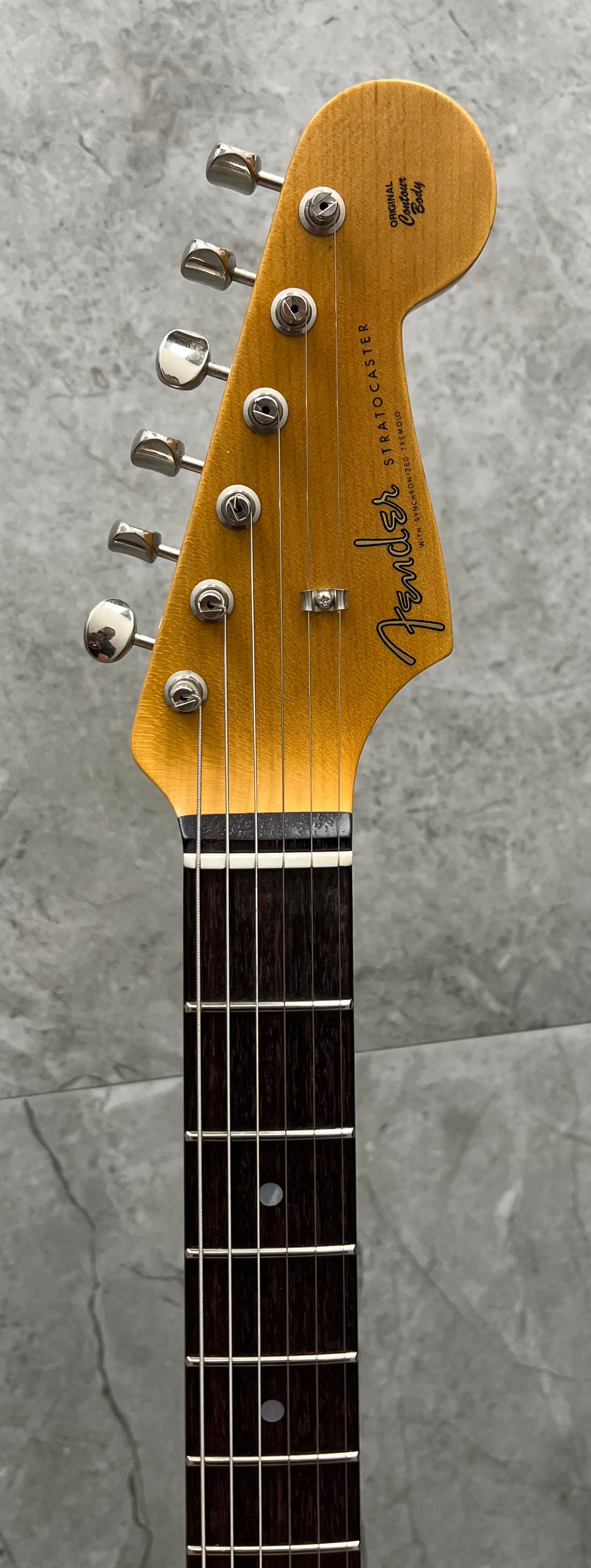 Fender USA Custom Shop Limited Edition Roasted Stratocaster Journeyman Relic with Closet Classic Hardware, Rosewood Fingerboard, Dirty White Blonde 9235700070 SERIAL NUMBER 18639 - 7.0 LBS