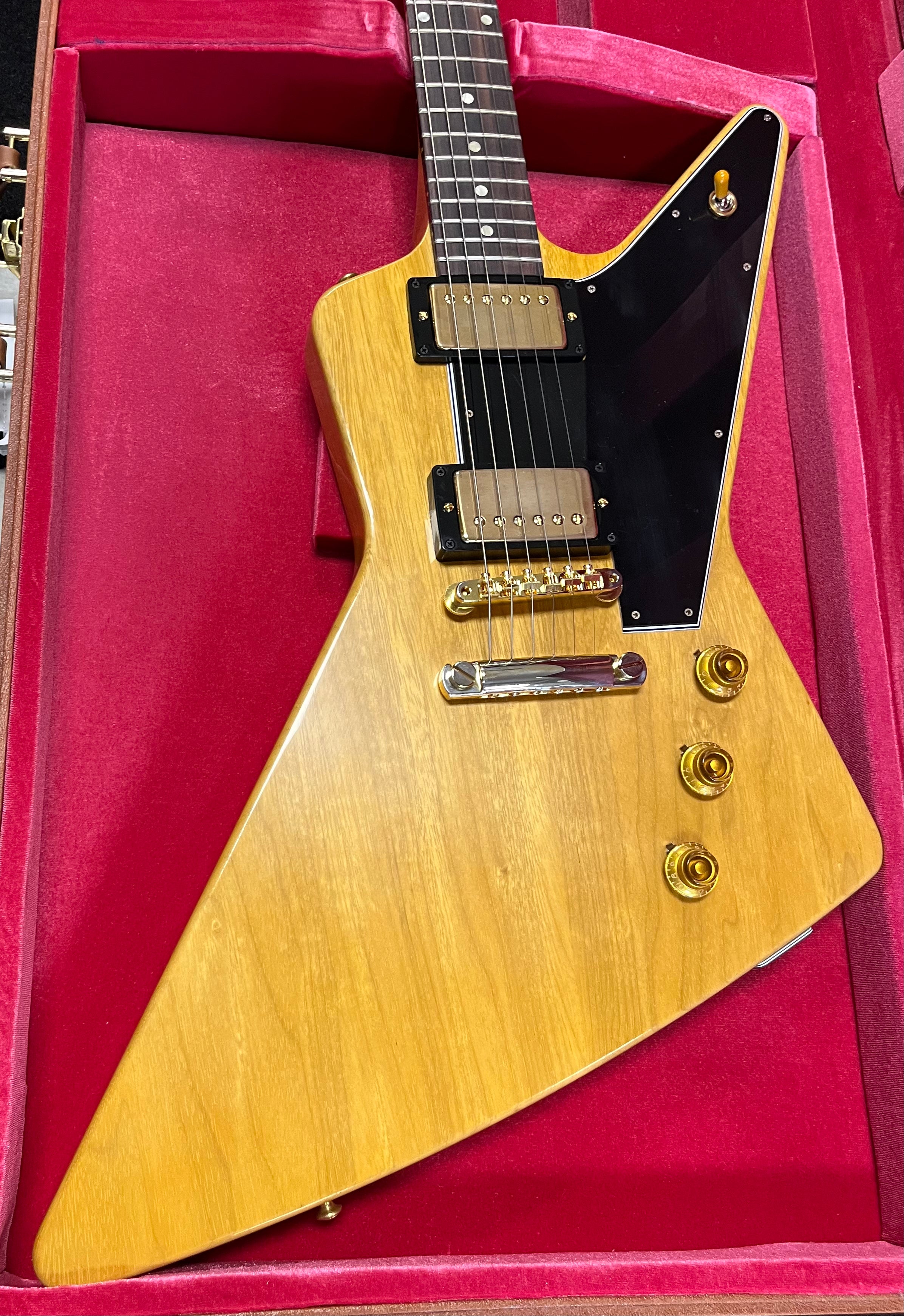 Gibson Custom Shop 1958 Korina Explorer - Black Pickguard HSEXK58BVOGH