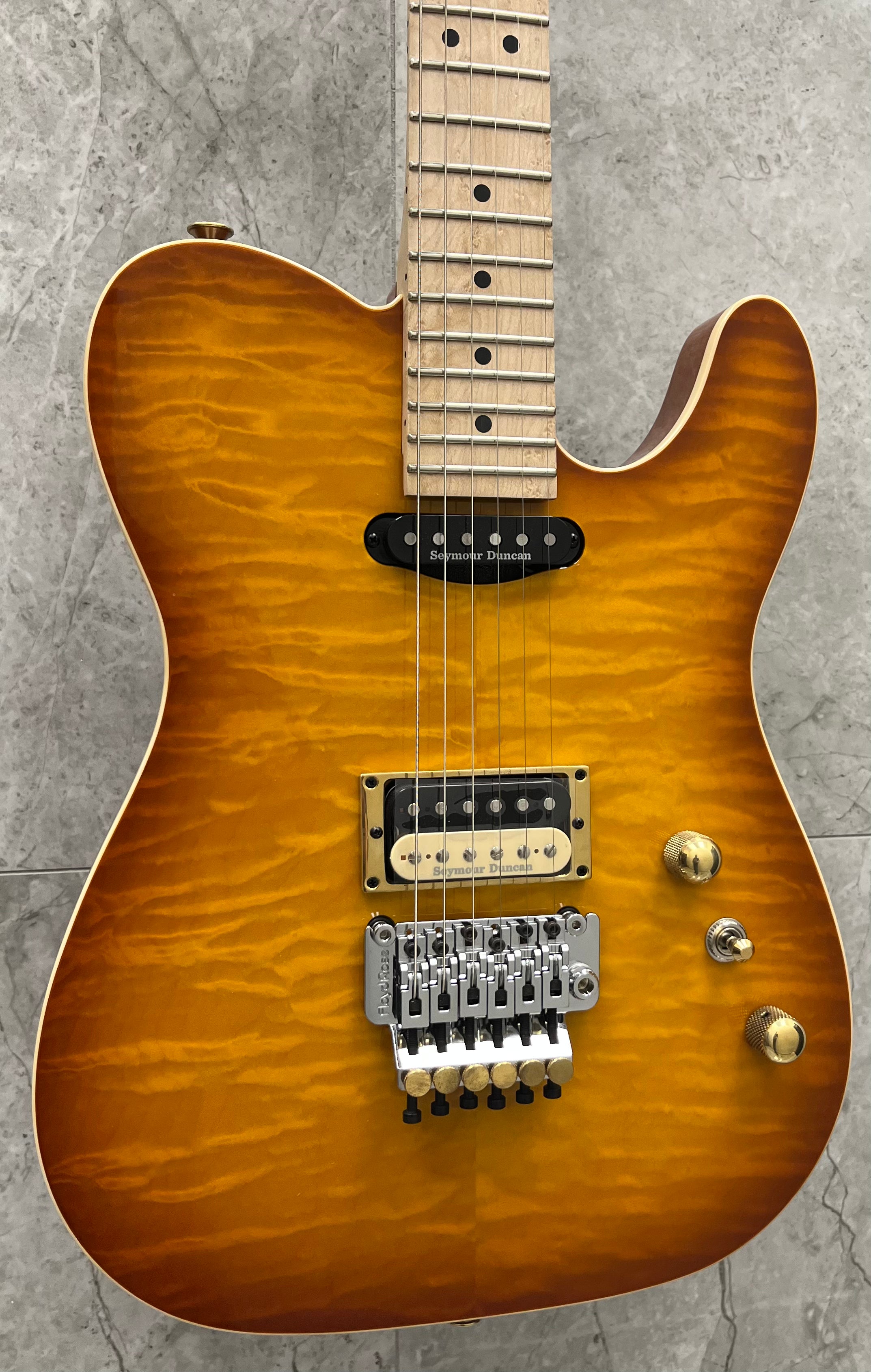 CHARVEL USA CUSTOM SHOP SPECIAL EDITION STYLE 2 HS AMBER LAGER BURST 2898000030 SERIAL NUMBER C18180 - 9.6 LBS