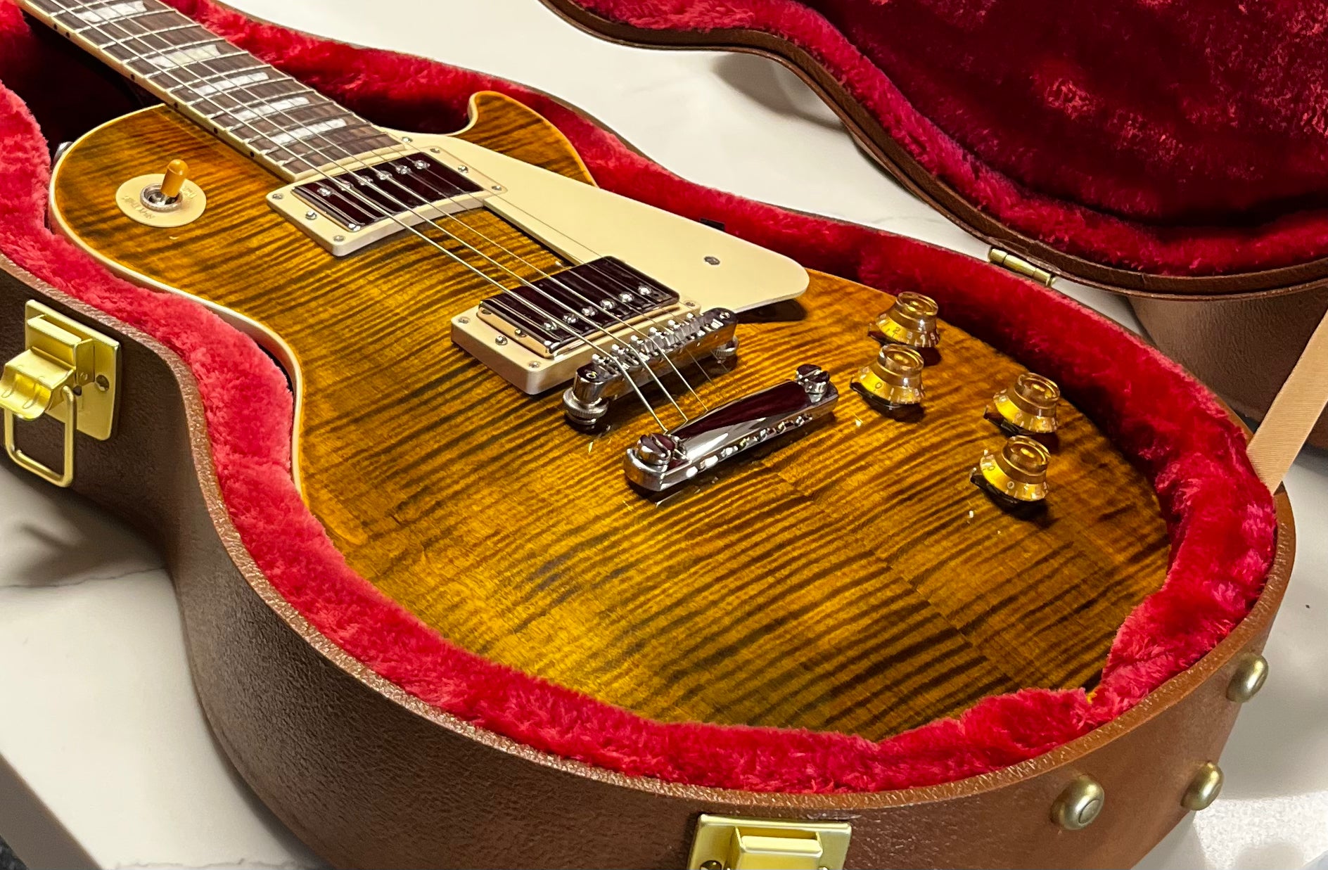 Gibson Limited Edition Les Paul Standard Lite AAA FLAME Electric Guitar with Hardshell Case - Yellow Tiger LPSL5Y24TGNH SERIAL NUMBER 217340350 - 7 LBS 10 OZ