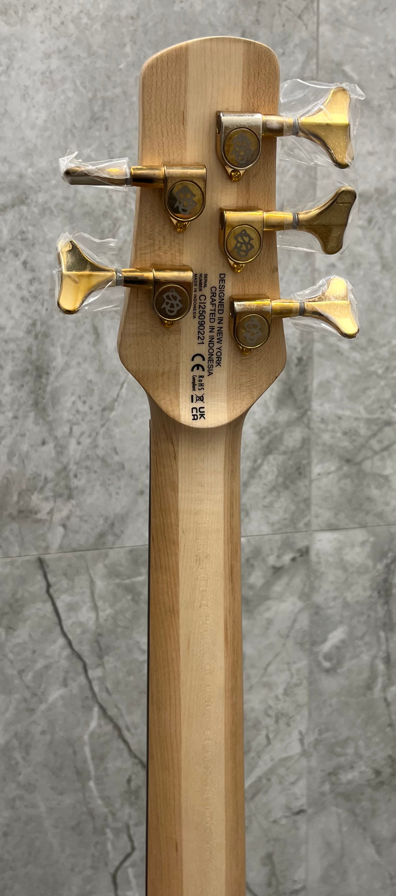 Spector Bass NS Icon Bolt-On 5-String Bass Guitar - Black Gloss ICONNS5BBK SERIAL NUMBER CI25090221 - 8 LBS 10 OZ