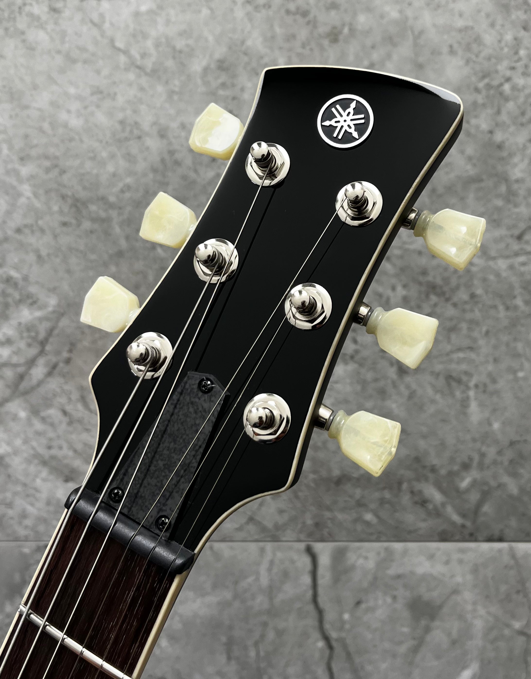YAMAHA REVSTAR STANDARD ELECTRIC GUITAR RSS02T P90 SUNSET BURST RSS02T SSB SERIAL NUMBER IML063147 - 8LBS 6 OZ