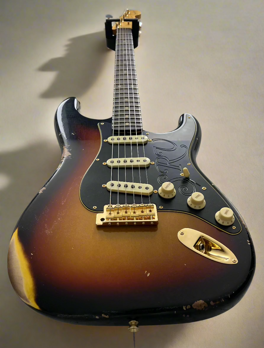 Fender Custom Shop SRV Stevie Ray Vaughan Signature Stratocaster Relic with Closet Classic Hardware, Rosewood Fingerboard, Faded 3-Color Sunburst 9235001087 SERIAL NUMBER CZ2585727 - 7.8 LBS