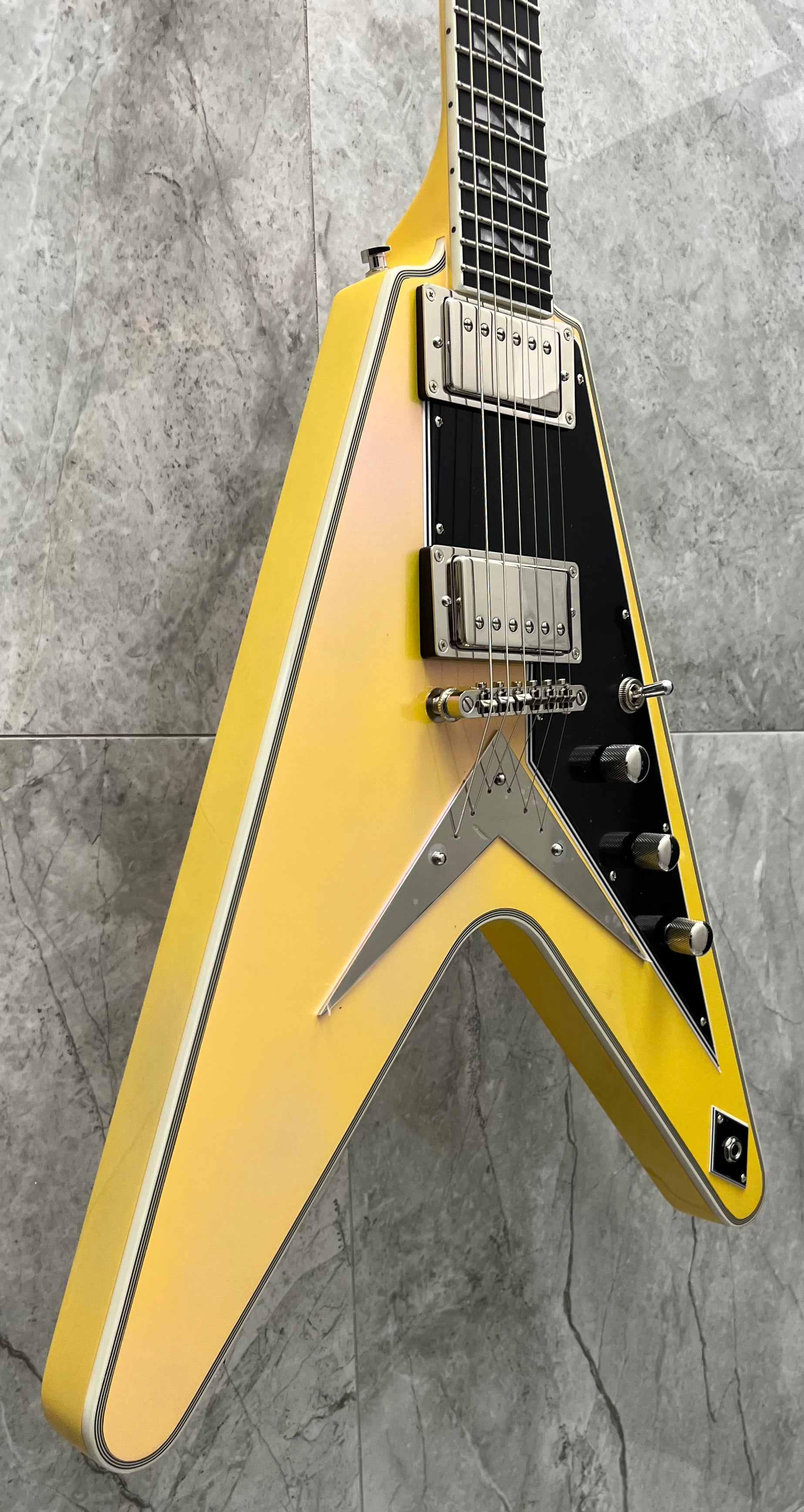 Epiphone Futura Flying V Custom Stainless Steel Frets Solaris Shift W/ GIG BAG EIFFVCSLSNH SERIAL NUMBER 25111526099 - 7 LBS 10 OZ