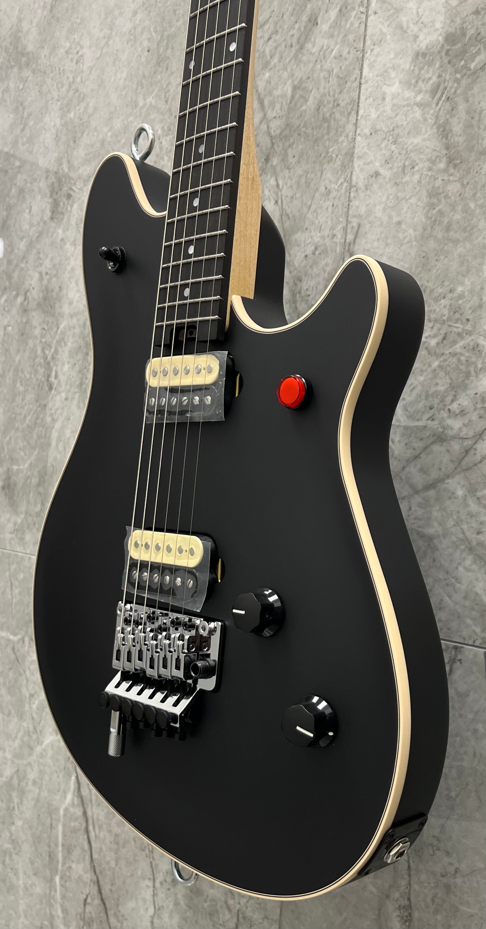EVH Wolfgang USA Edward Van Halen Signature Ebony Fingerboard Stealth 5107920868 SERIAL NUMBER WG17430A - 8.0 LBS