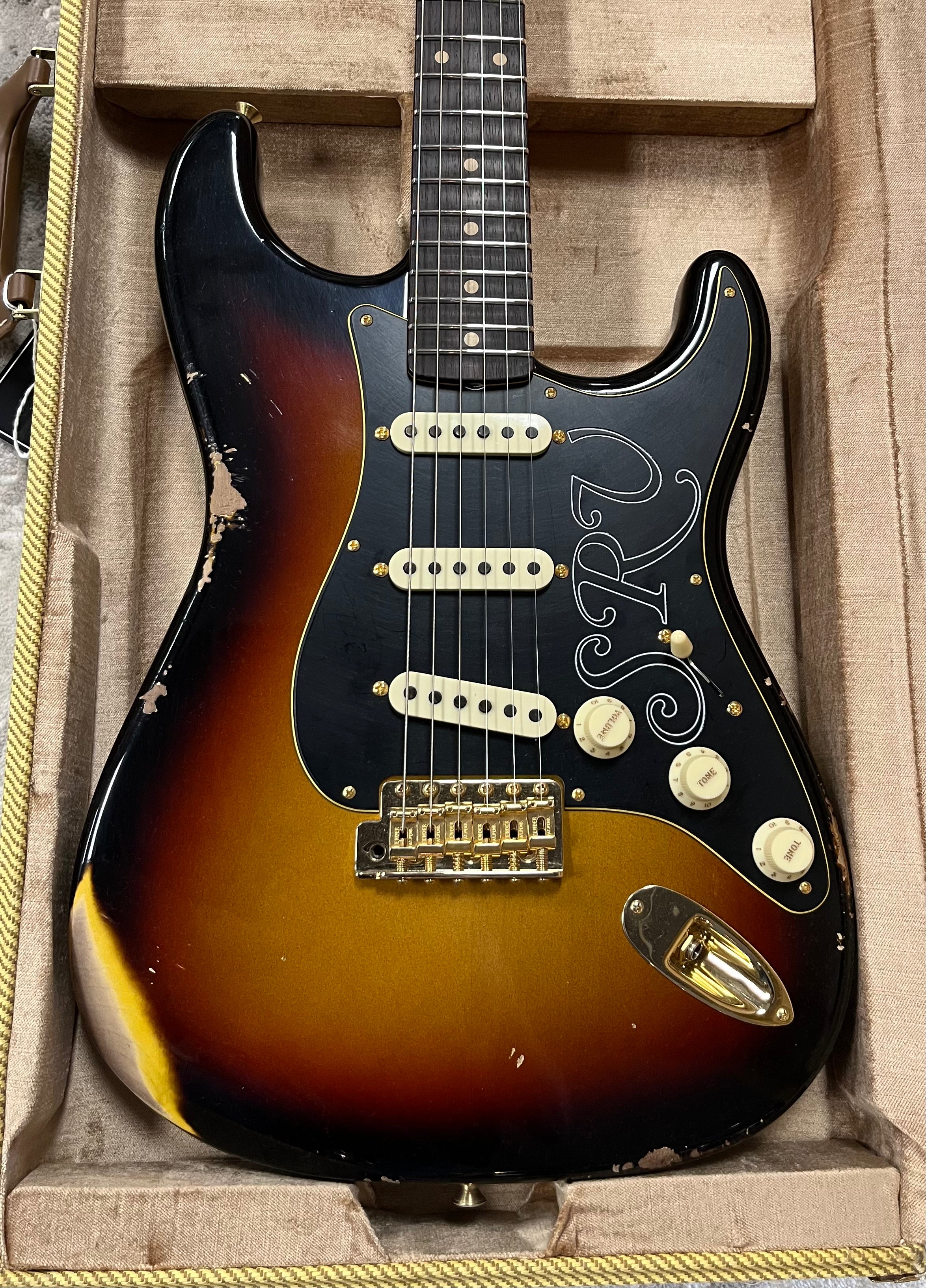 Fender Custom Shop SRV Stevie Ray Vaughan Signature Stratocaster Relic with Closet Classic Hardware, Rosewood Fingerboard, Faded 3-Color Sunburst 9235001087 SERIAL NUMBER CZ2585727 - 7.8 LBS
