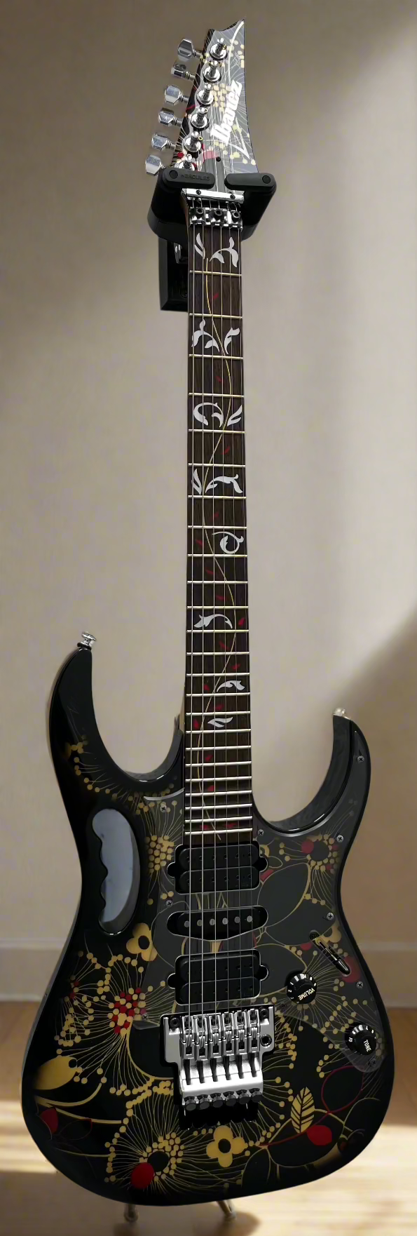 Ibanez MADE IN JAPAN JEM77 FP2 Black Floral Steve Vai Signature Guitar USED MINT CONDITION SERIAL NUMBER F1021923 - 7.2 LBS