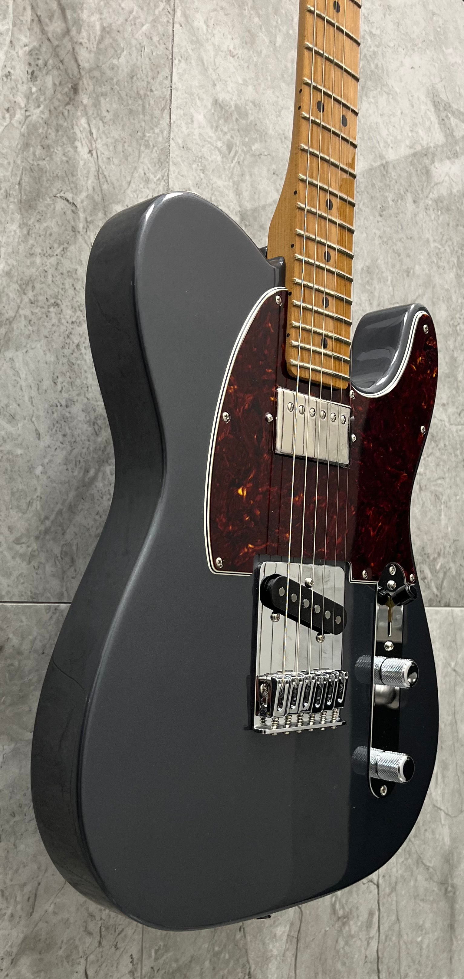 Fender Limited Edition Player II Telecaster Roasted Maple Fingerboard Charcoal Frost Metallic 0141550569 SERIAL NUMBER MX25113757 - 8.0 LBS