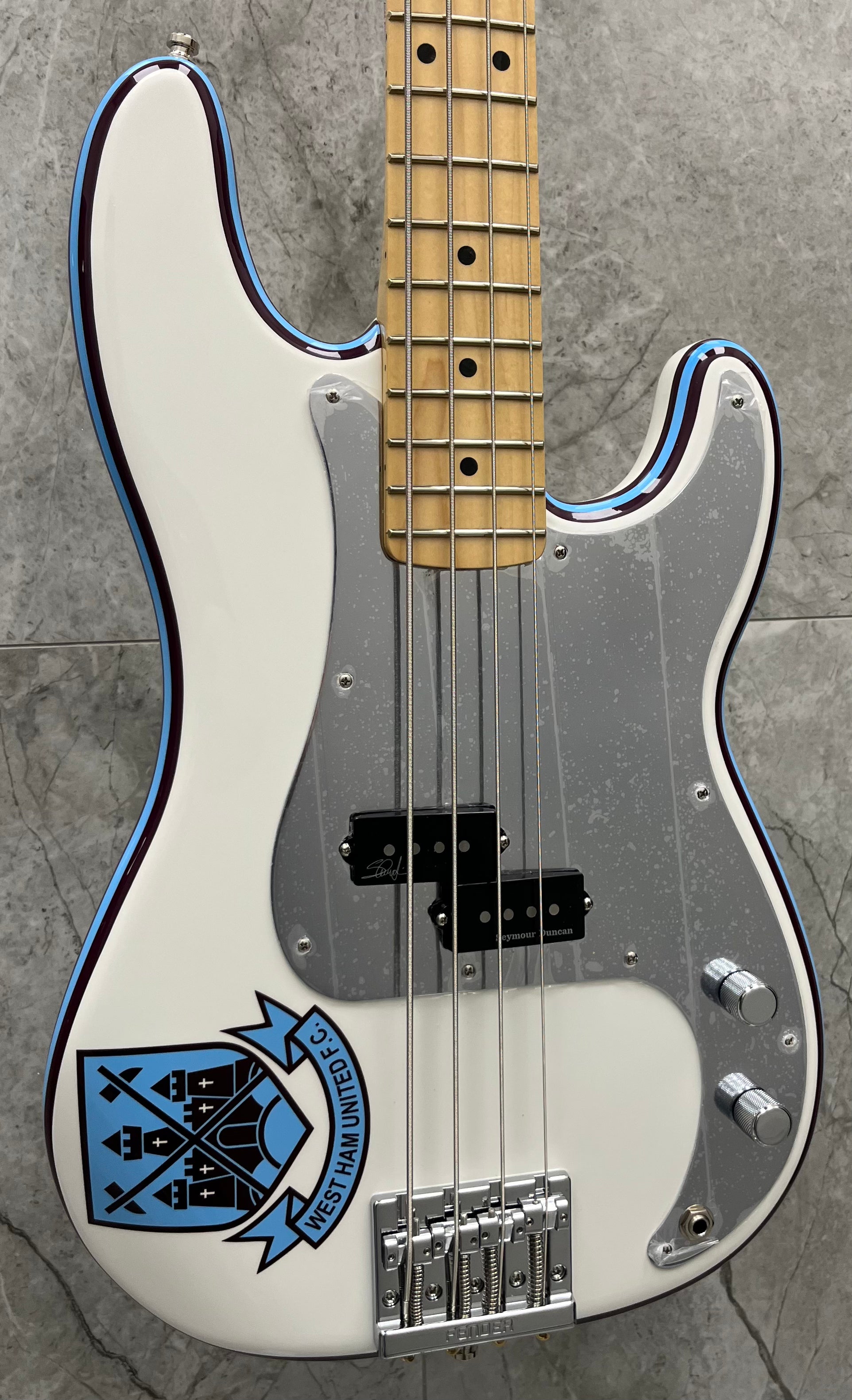 Fender Steve Harris Precision Bass, Maple Fingerboard, Olympic White 0141032305 SERIAL NUMBER MX25120951 - 11 LBS 12 OZ