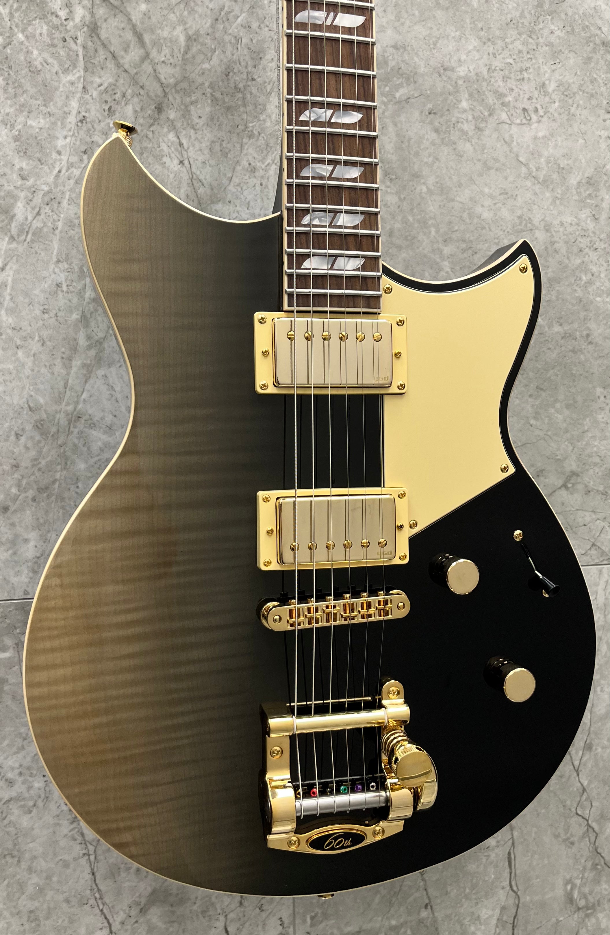 YAMAHA LIMITED EDITION #14 OF 200 REVSTAR 60TH ANNIVERSARY MODEL MADE IN JAPAN NOBLE BLACK BURST RSP20B SERIAL NUMBER ILM550E - 8 LBS 1 OZ