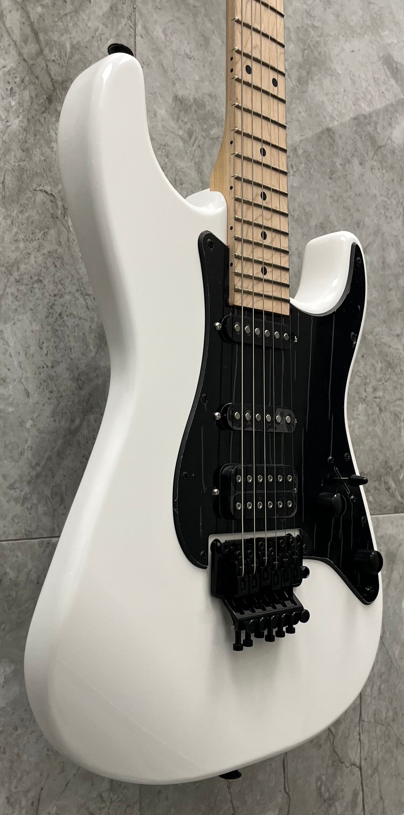 Jackson Adrian Smith Signature SDX Maple Fingerboard IN Snow White 2913052576