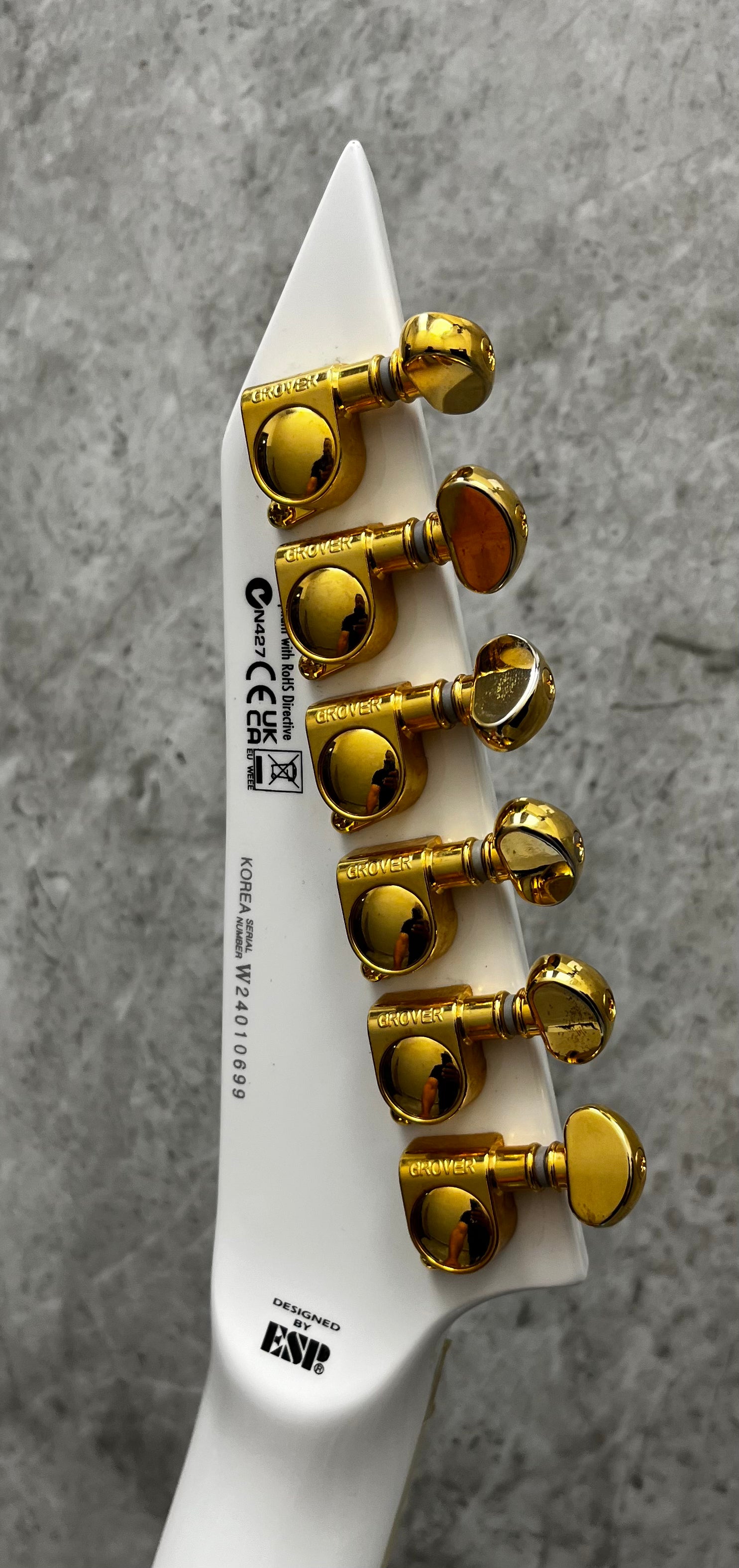 ESP LTD H3-1000FR Electric Guitar, Snow White W/ EMG'S AND STAINLESS STEEL FRETS LH31000FRSW SERIAL NUMBER W24010699 - 7 LBS 4 OZ