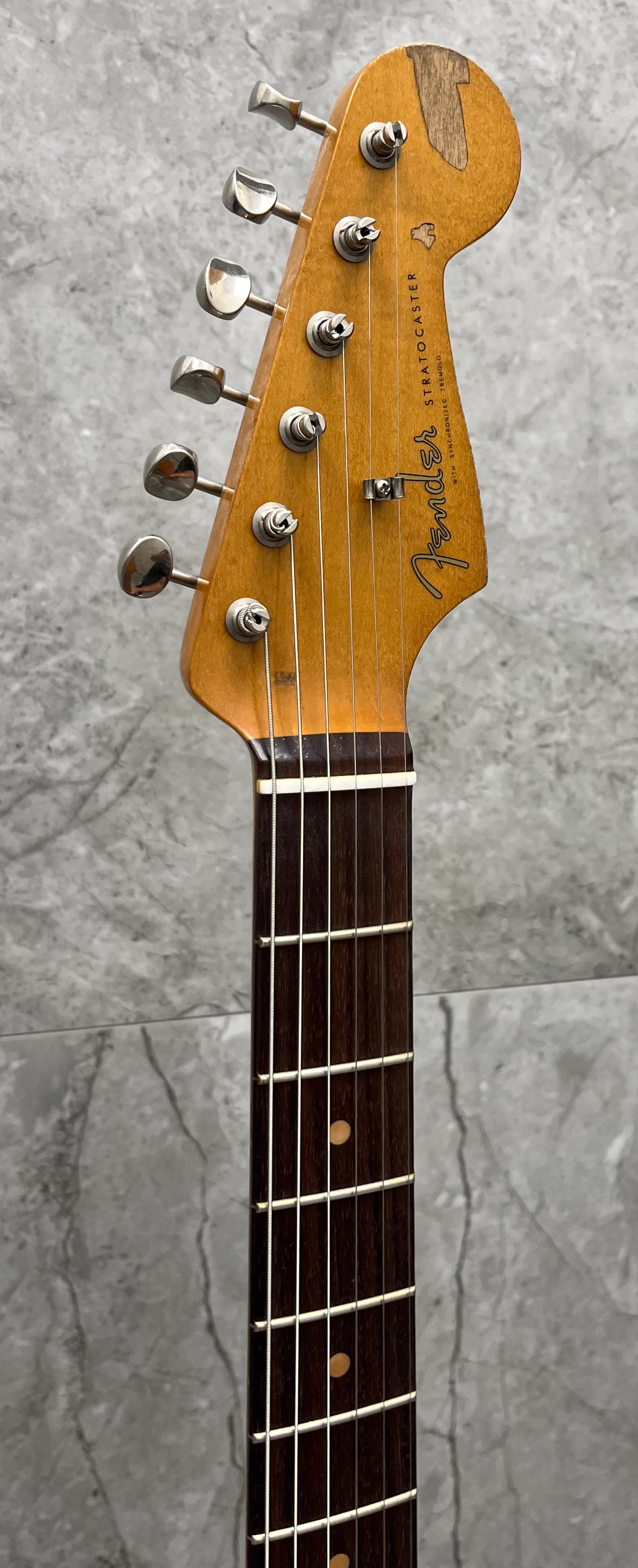 FENDER Mike McCready Stratocaster Rosewood Fingerboard, 3-Color Sunburst 0145310700 SERIAL NUMBER MM04398 - 7 LBS 11 OZ