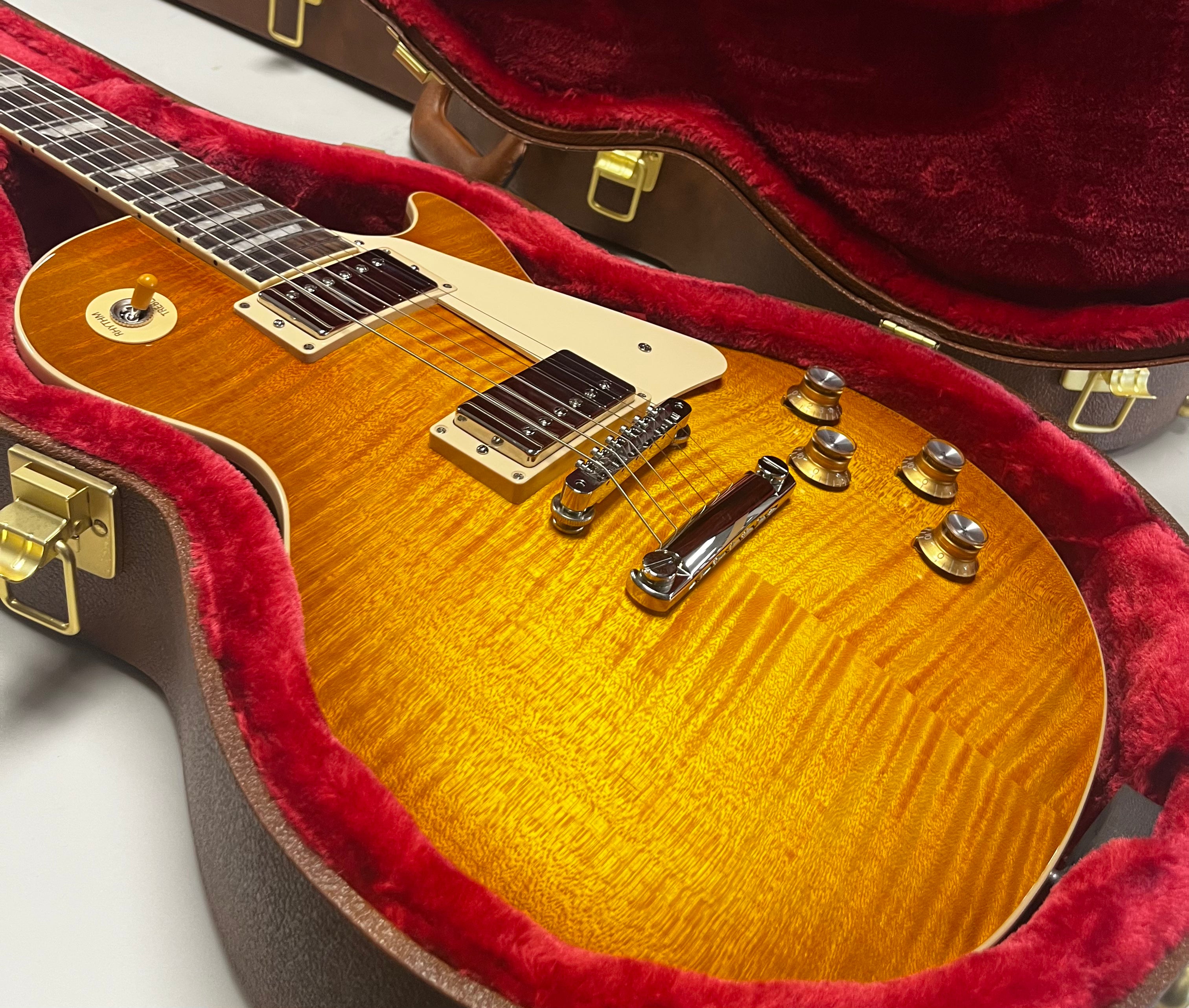 Gibson USA Les Paul Standard 60s AAA Figured Top Honey Lemon Burst LPS6G24HDNH SERIAL NUMBER 226950055 - 9.0 LBS