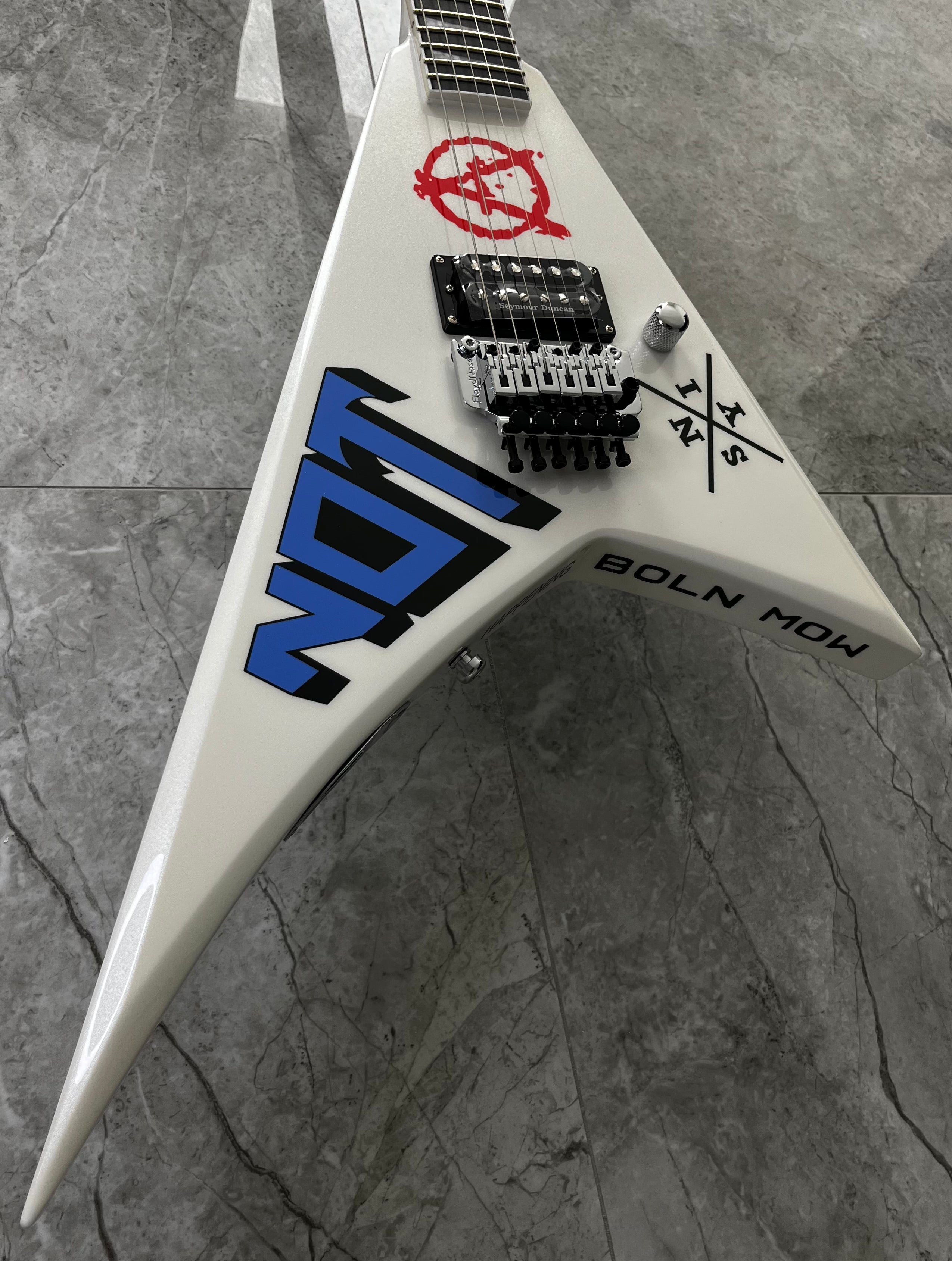 JACKSON Legend Series Limited Edition Signature Scott Ian Rhoads RR22 NOT 291-6698-876 SERIAL NUMBER KWJ2610260 - 7 LBS 7 OZ