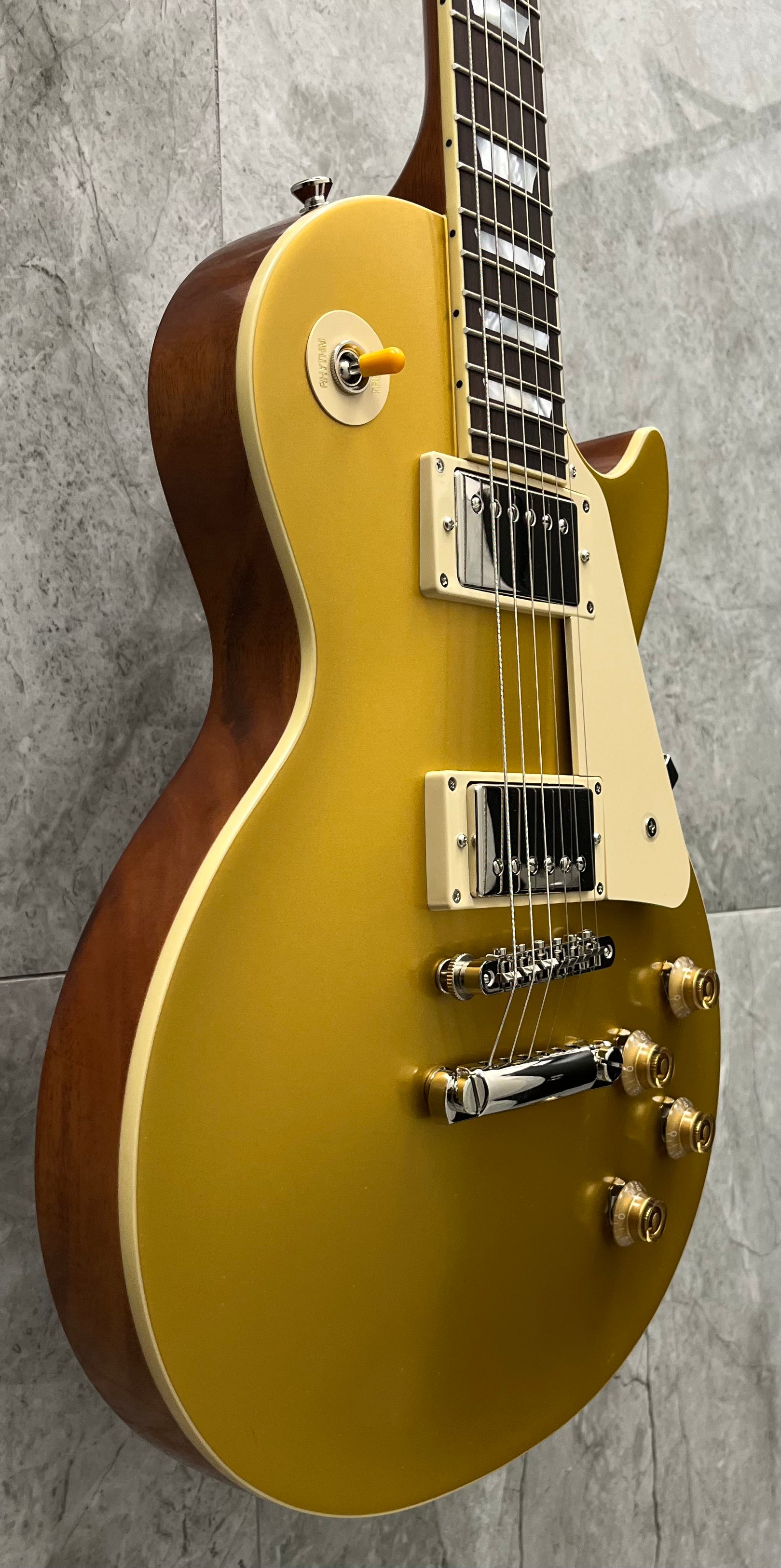 Epiphone Inspired by Gibson Custom 1957 Les Paul Goldtop Reissue Electric Guitar with Hardshell Case - Double Gold ECLPR7DGNH