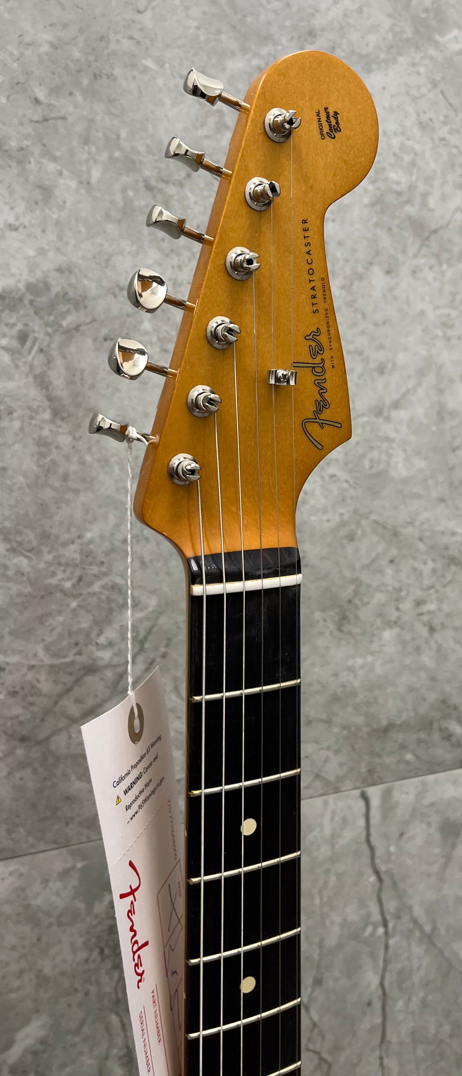 FENDER Vintera II 60s Stratocaster, Rosewood Fingerboard RW, Olympic White 0149020305 SERIAL NUMBER MX25154203 - 7 LBS 14 OZ