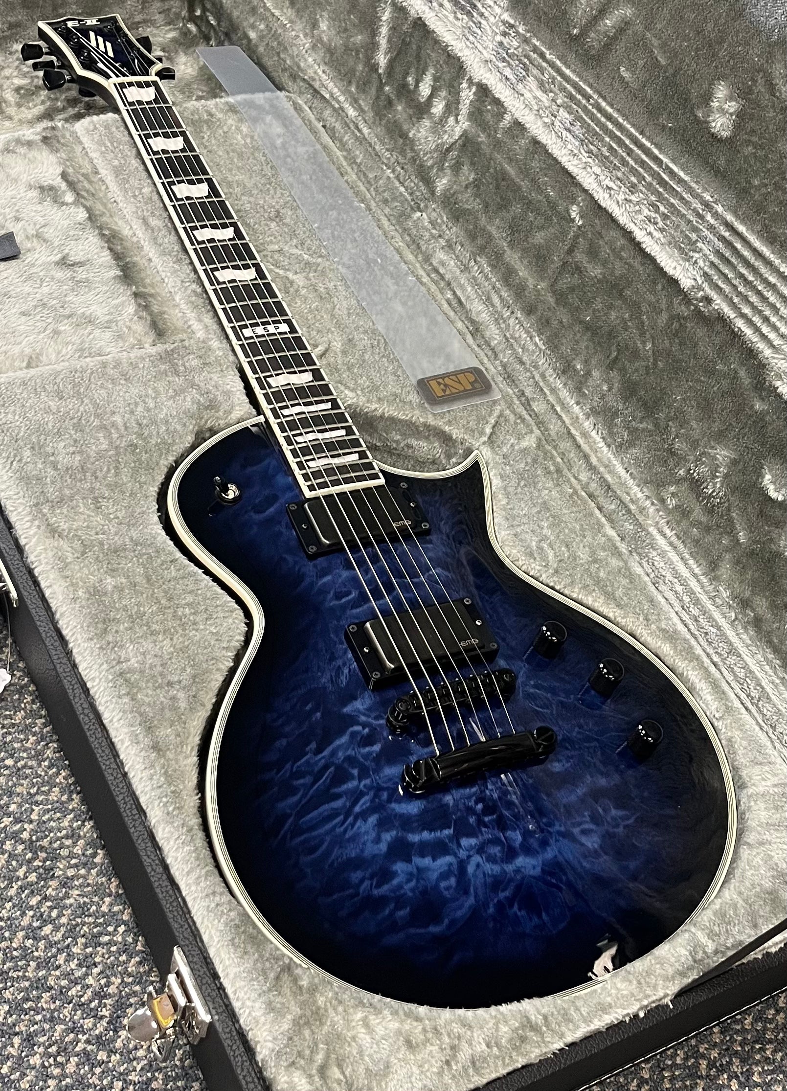 ESP EII Eclipse E-II MADE IN JAPAN Electric Guitar Reindeer Blue EIIECQMRDB PLAYER GRADE SERIAL NUMBER ES1273213 - 7 LBS 6 OZ