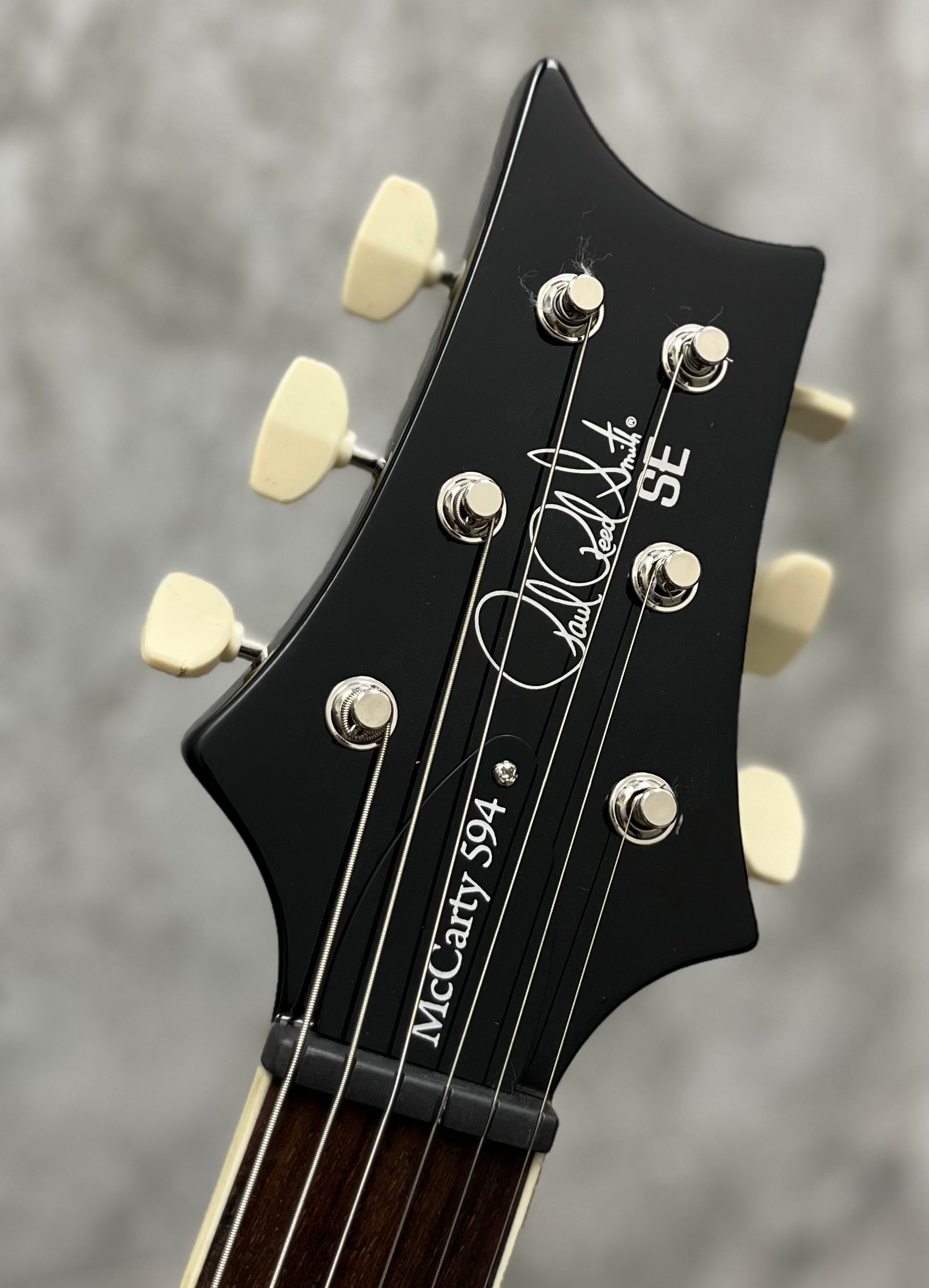 PRS Guitars SE McCarty 594 Singlecut Electric Guitar with Gigbag - Black Gold Flame Top 115997::BG SERIAL NUMBER CTIH081977 - 8 LBS 6 OZ