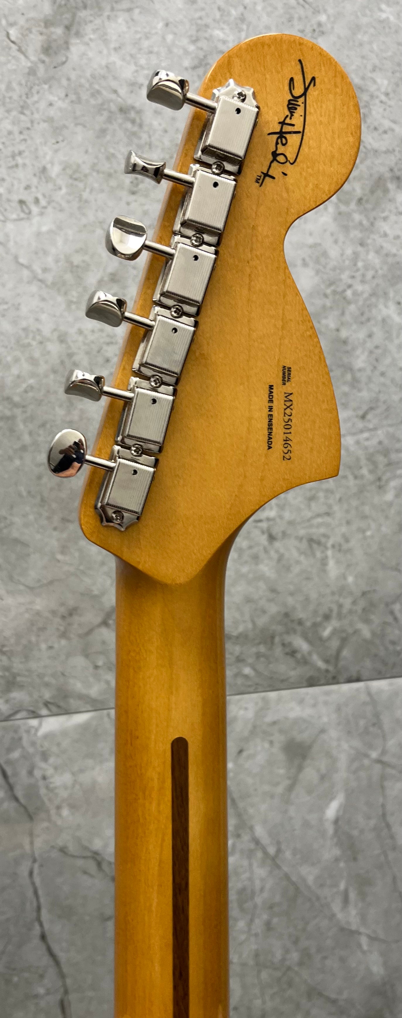 Fender Jimi Hendrix Stratocaster, Maple Fingerboard, Olympic White 0145802305 SERIAL NUMBER MX25014652 - 7.8 LBS