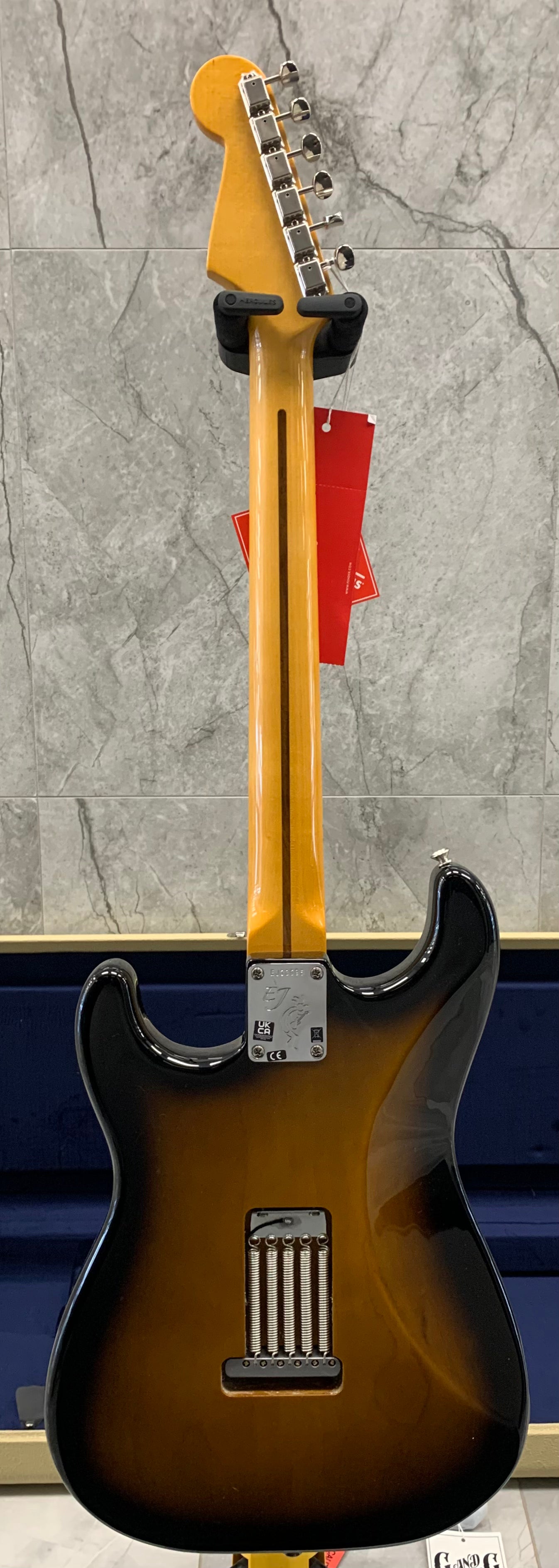 Fender Eric Johnson Stratocaster, Maple Fingerboard, 2 Color Sunburst 0117702803 SERIAL NUMBER EJ23696 - 8.0 LBS