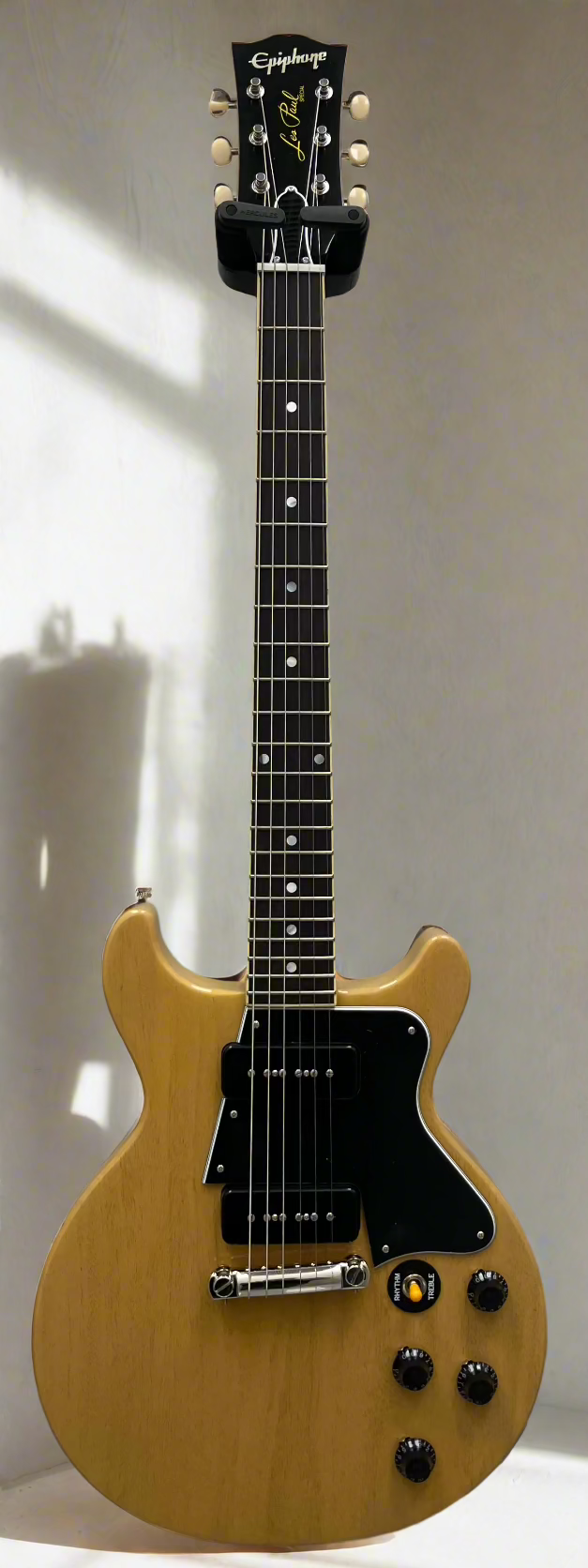 Epiphone 1960 Les Paul Special Double Cut Reissue Electric Guitar with Hardshell Case - TV Yellow ECLSR0TYNH SERIAL NUMBER 24121530689 - 7.0 LBS