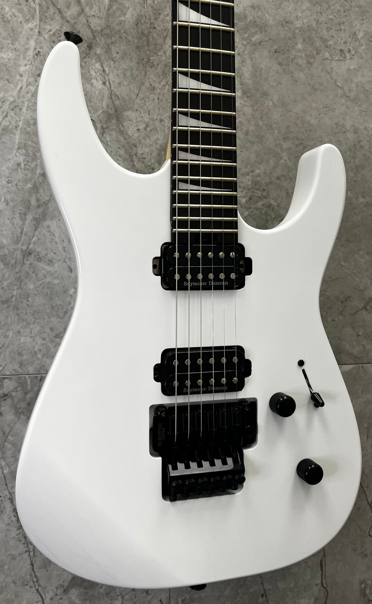 Jackson Made in Japan MJ Series Dinky DKR, Ebony Fingerboard, Snow Whi