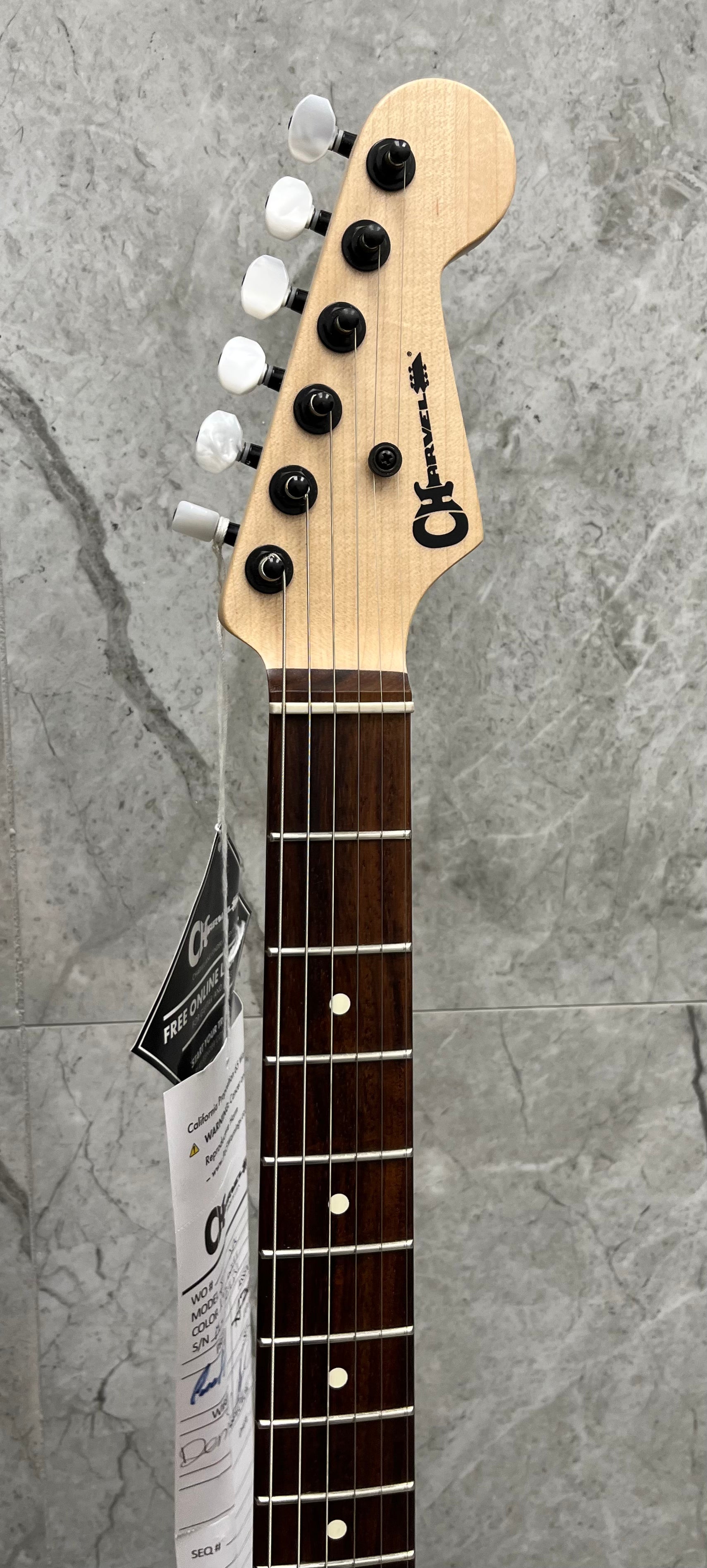 CHARVEL Jake E Lee Signature Pro-Mod So-Cal Style 1 HSS HT Rosewood Fingerboard Pearl White 2966253576 SERIAL NUMBER MC218934 - 7 LBS 9 OZ
