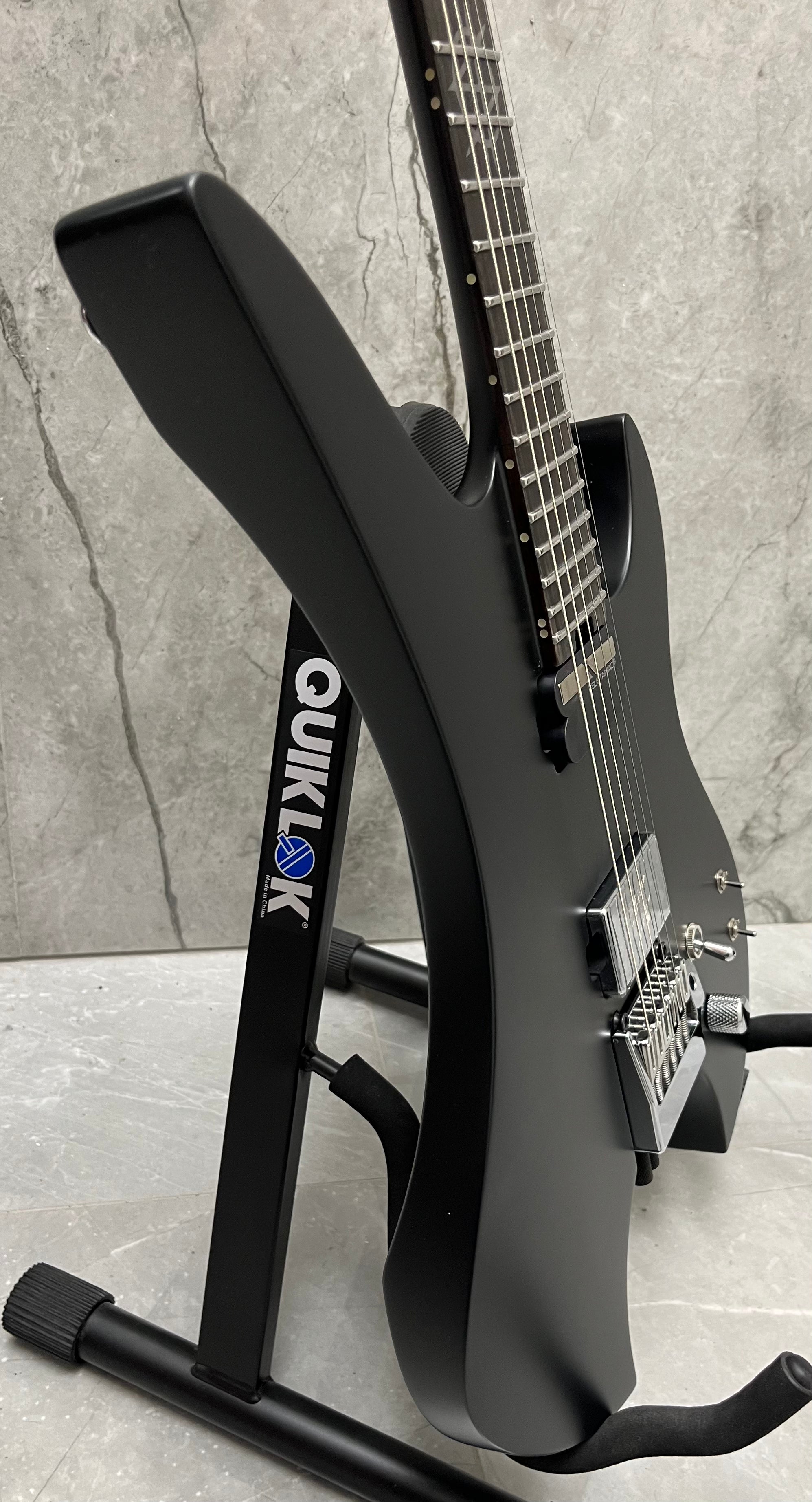 Schecter Synyster Gates Custom 6 TR S W/ SUSTAINIAC Headless Electric Guitar, Satin Black 2115-SHC