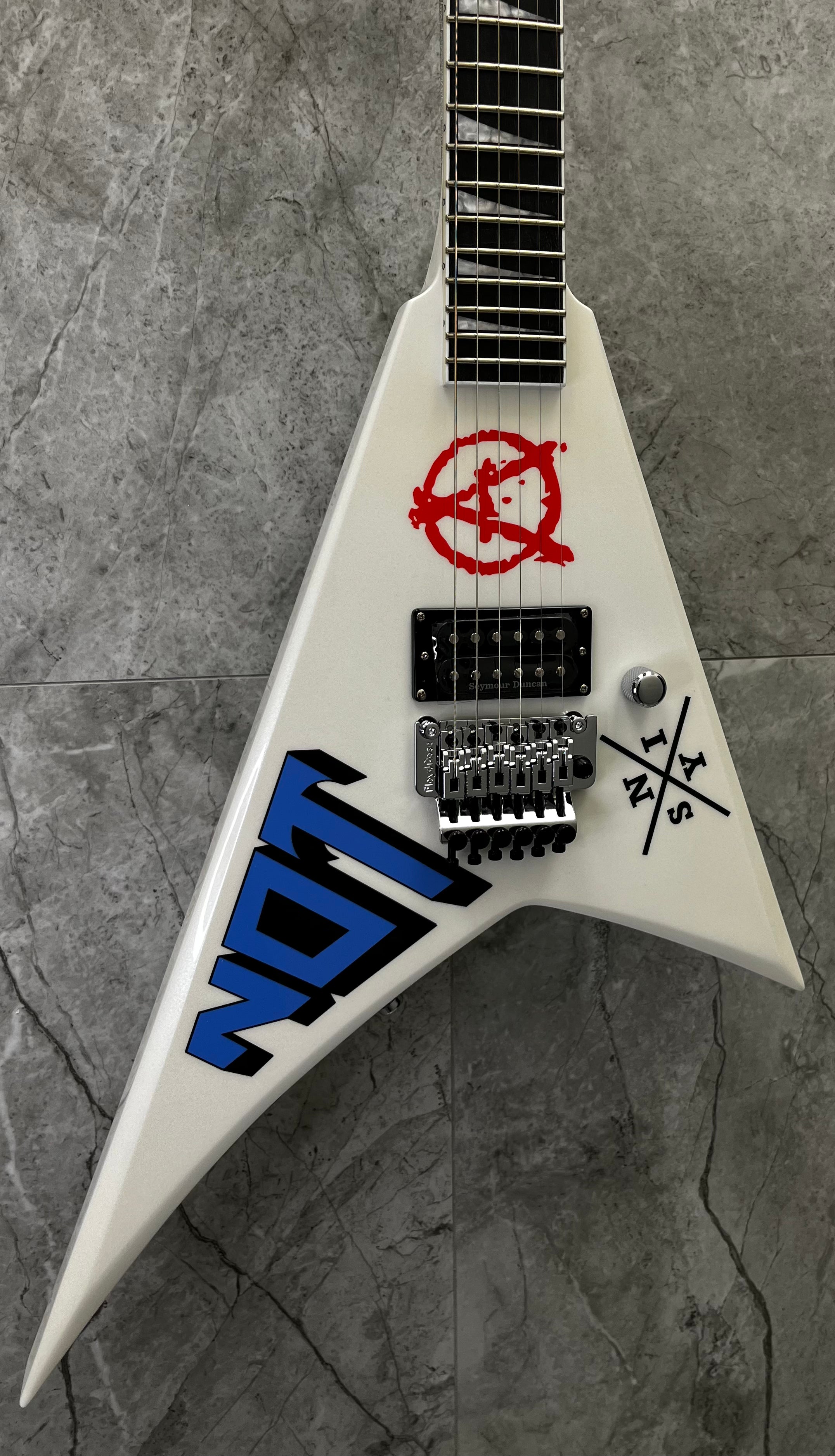 JACKSON Legend Series Limited Edition Signature Scott Ian Rhoads RR22 NOT 291-6698-876 SERIAL NUMBER KWJ2610260 - 7 LBS 7 OZ