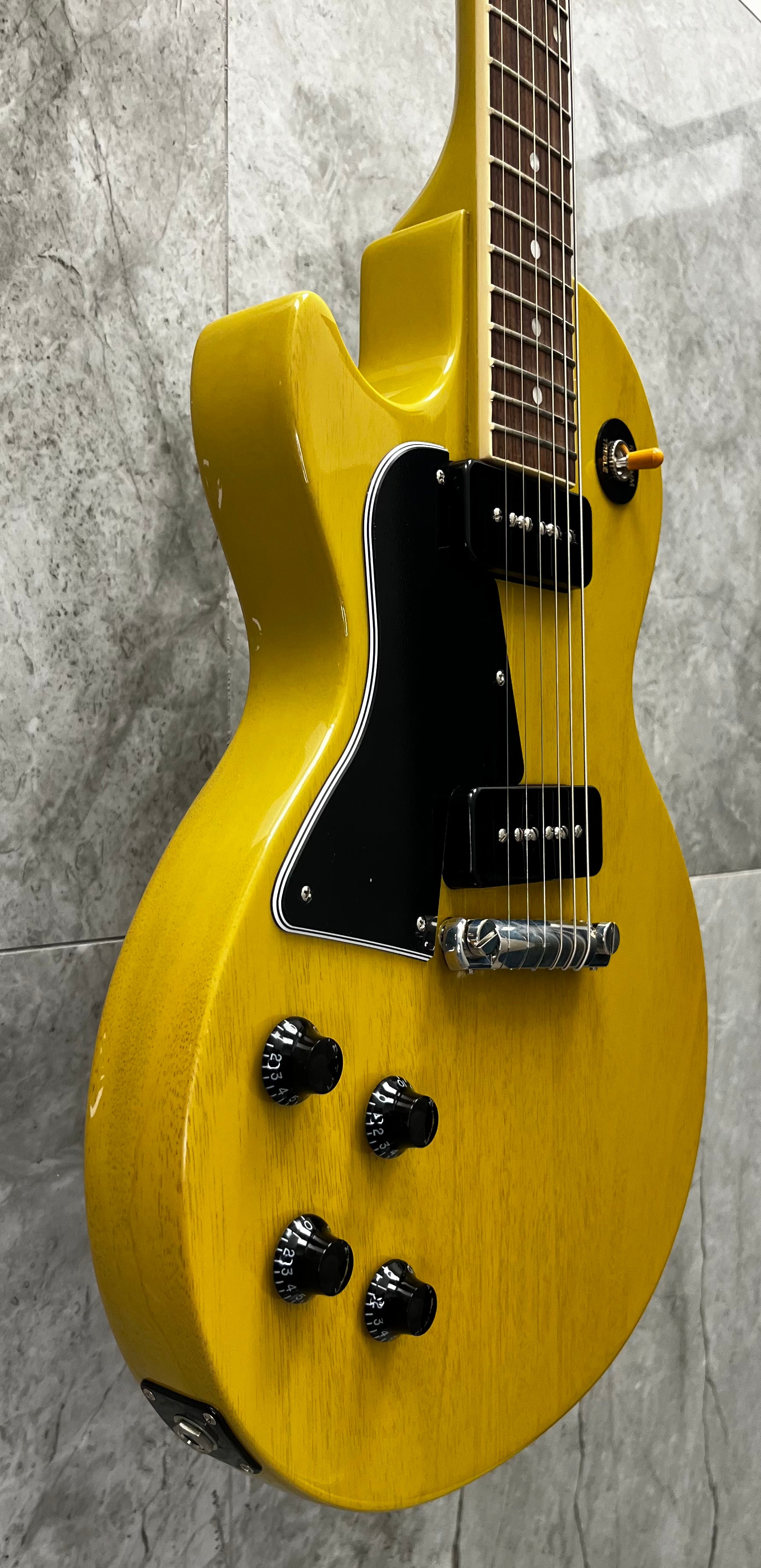 Gibson USA Les Paul Special Left Handed - TV Yellow LPSP00TVNHLH SERIAL NUMBER 230150258 7 lbs 11 oz